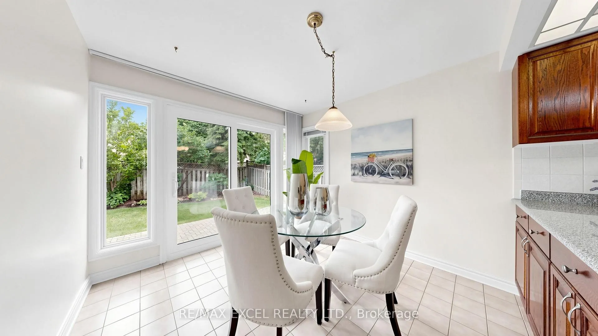 Photo 14 of 32 Hollingham Road, Markham, Unionville — HOMEH