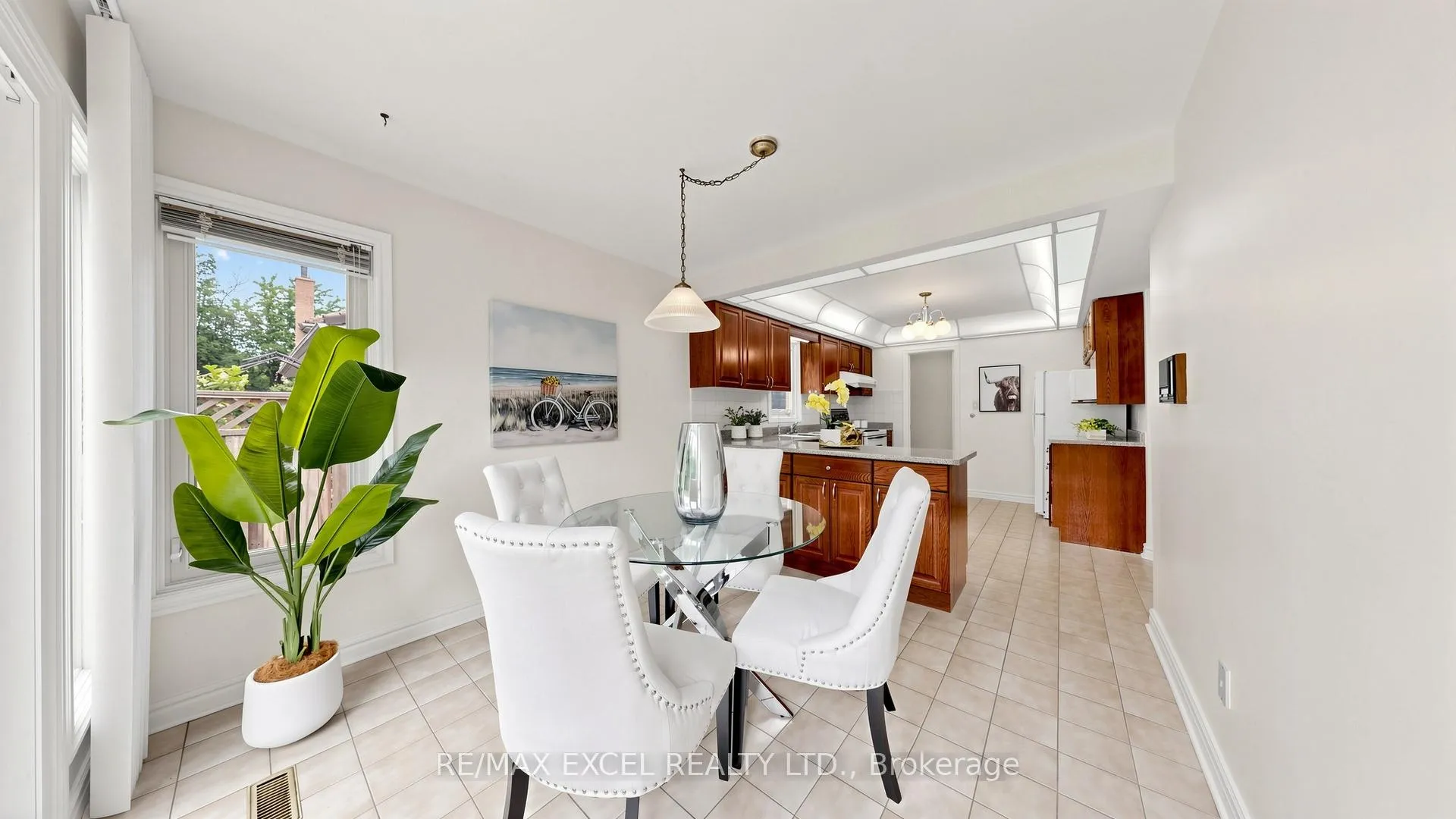 Photo 16 of 32 Hollingham Road, Markham, Unionville — HOMEH