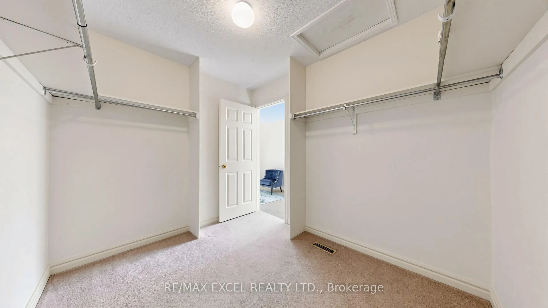 Photo 25 of 32 Hollingham Road, Markham, Unionville — HOMEH