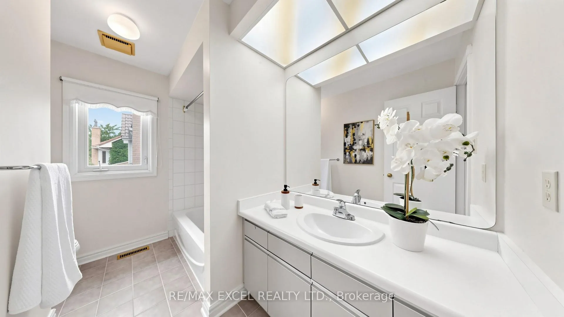 Photo 34 of 32 Hollingham Road, Markham, Unionville — HOMEH