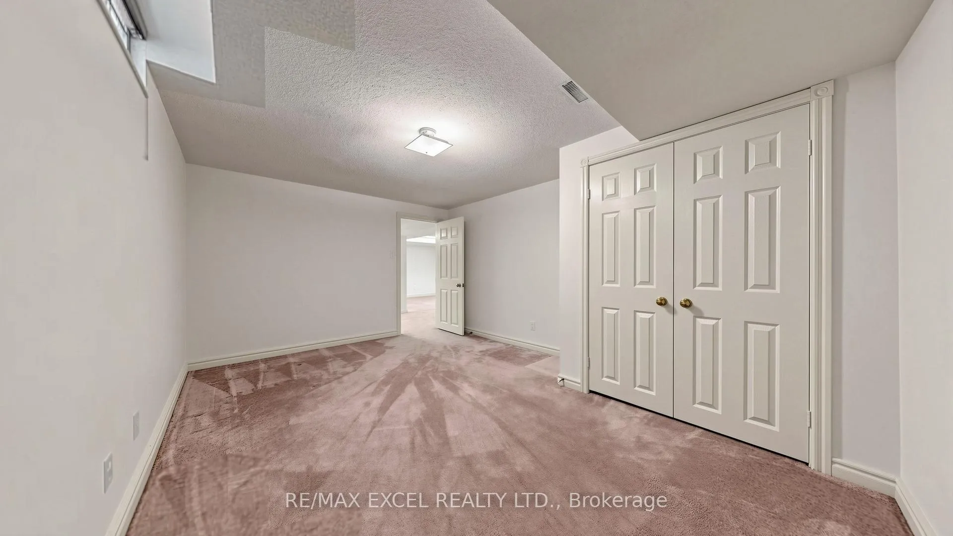 Photo 38 of 32 Hollingham Road, Markham, Unionville — HOMEH