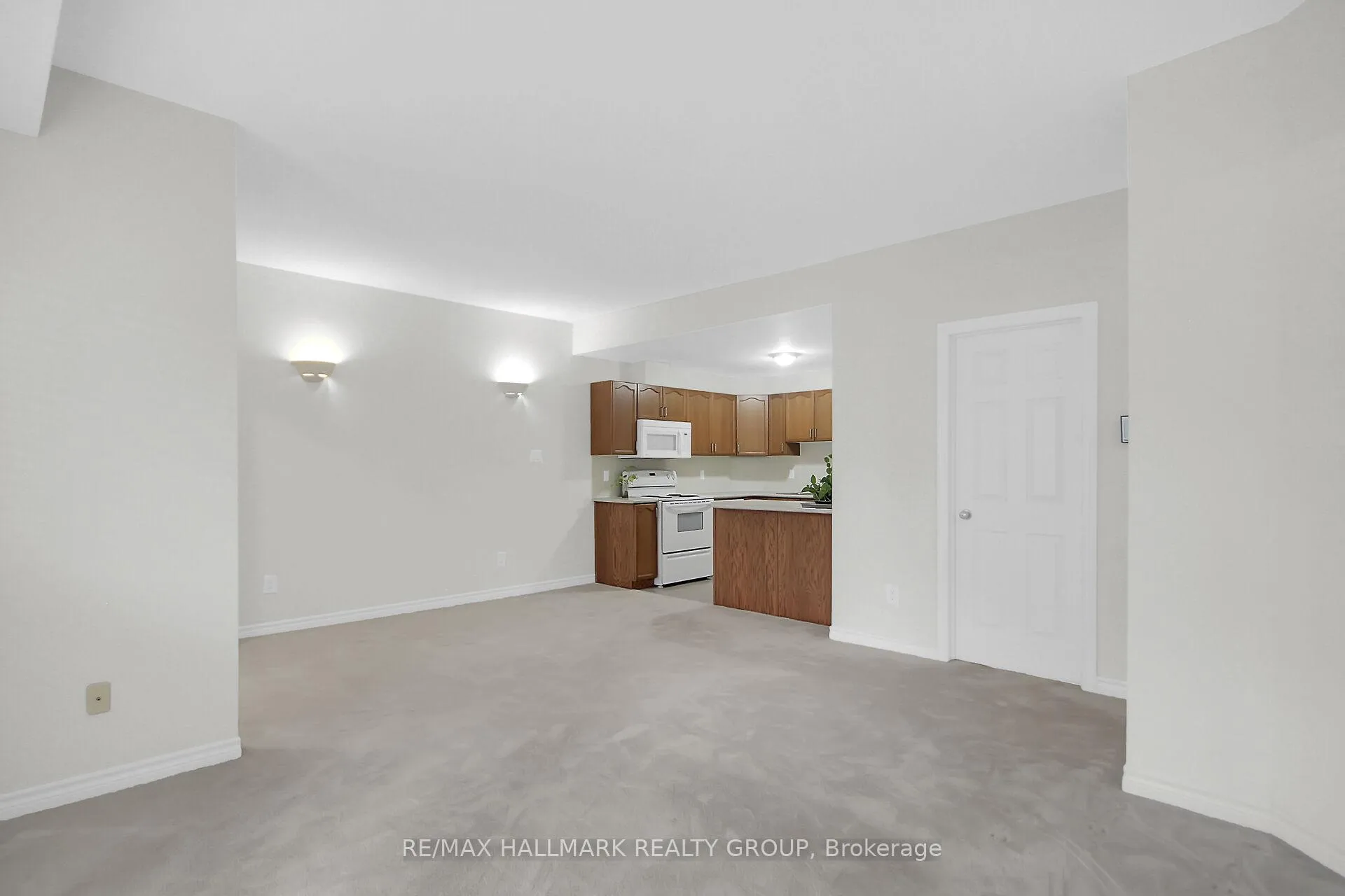Photo 19 of Unit B, 251 Crestway Drive, Ottawa, Barrhaven East — HOMEH