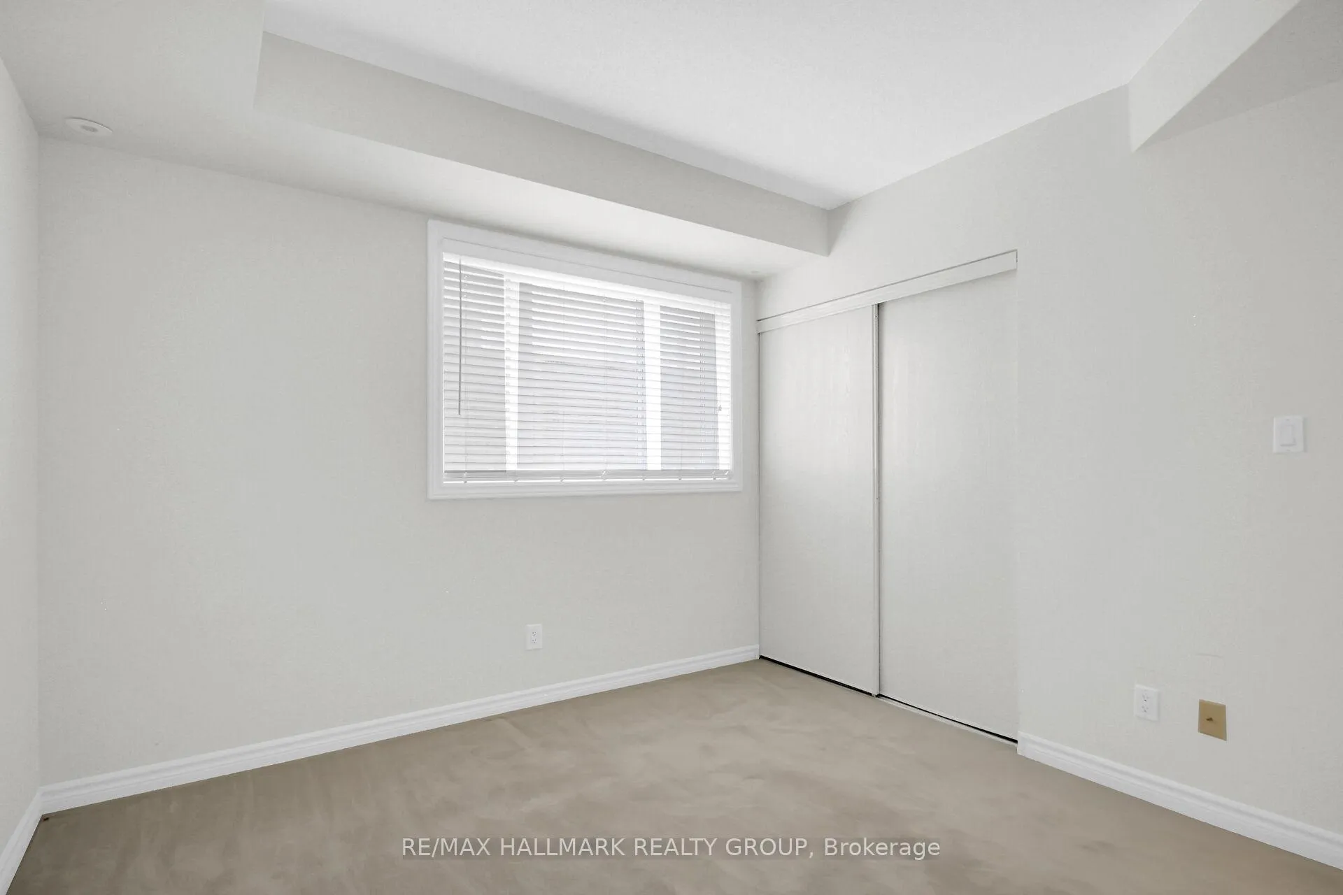 Photo 23 of Unit B, 251 Crestway Drive, Ottawa, Barrhaven East — HOMEH