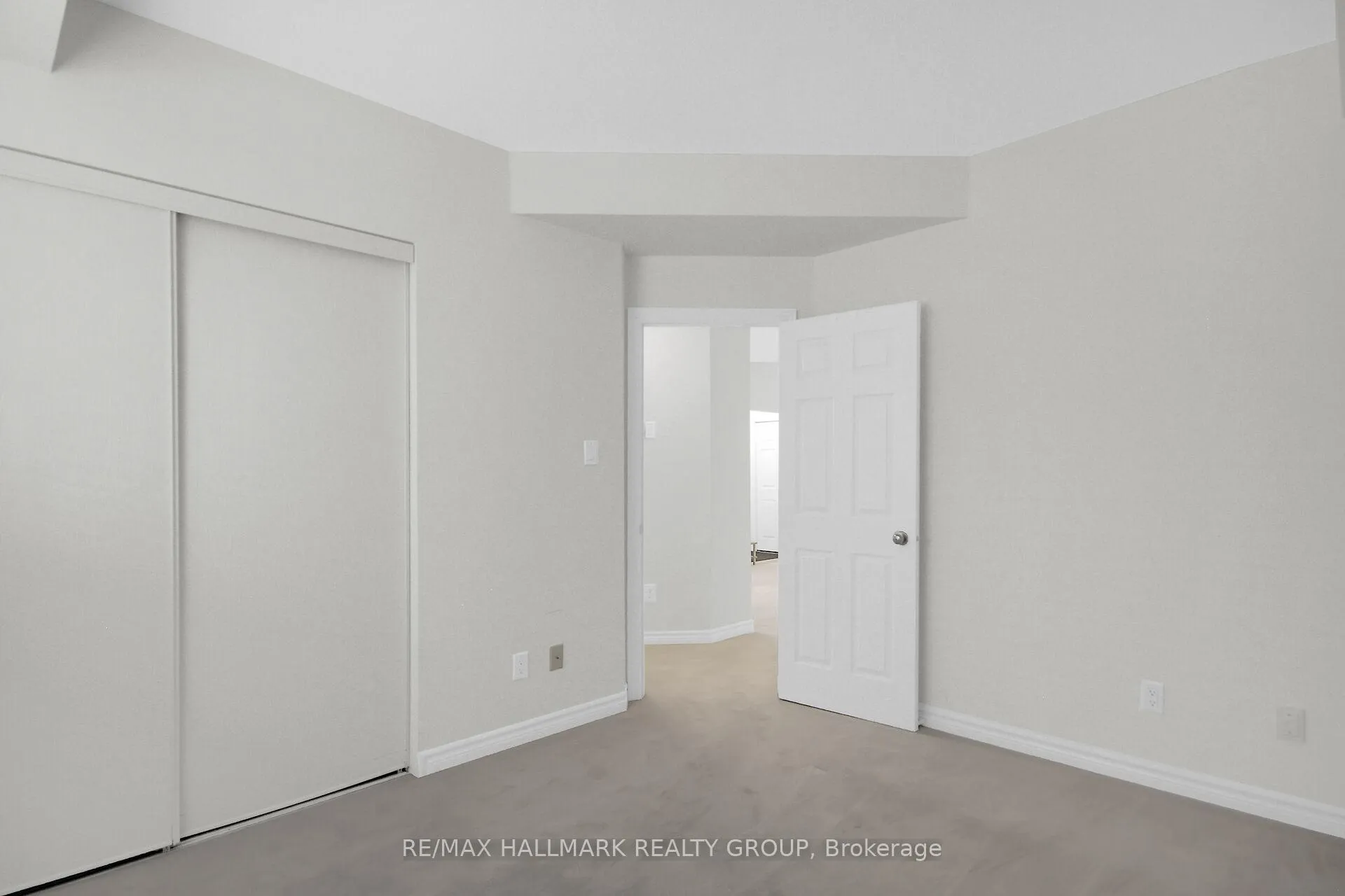 Photo 24 of Unit B, 251 Crestway Drive, Ottawa, Barrhaven East — HOMEH