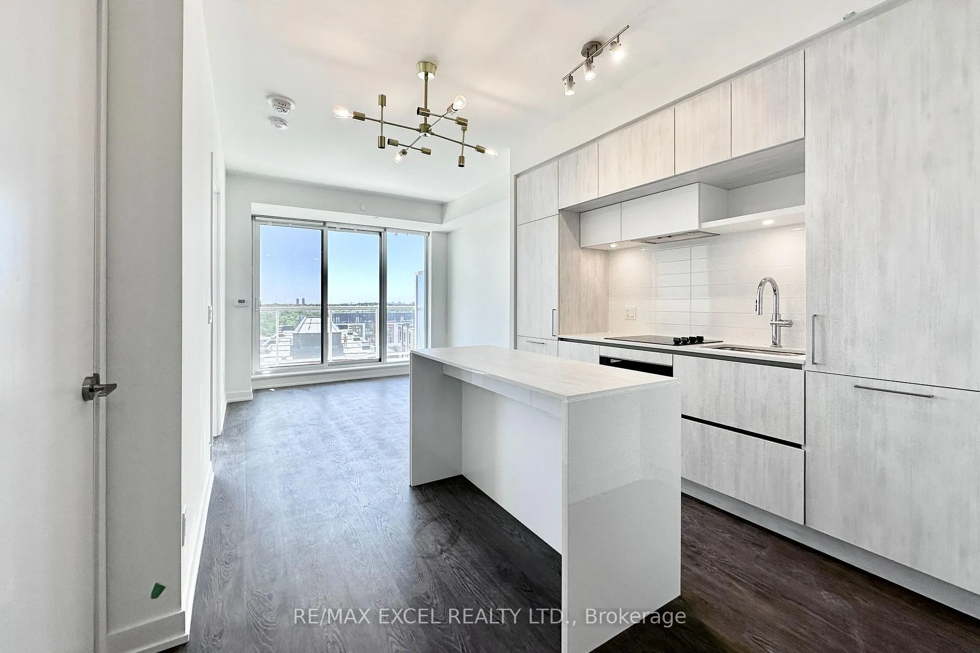Photo 6 of Unit 632, 2 David Eyer Road, Richmond Hill, Rural Richmond Hill — HOMEH