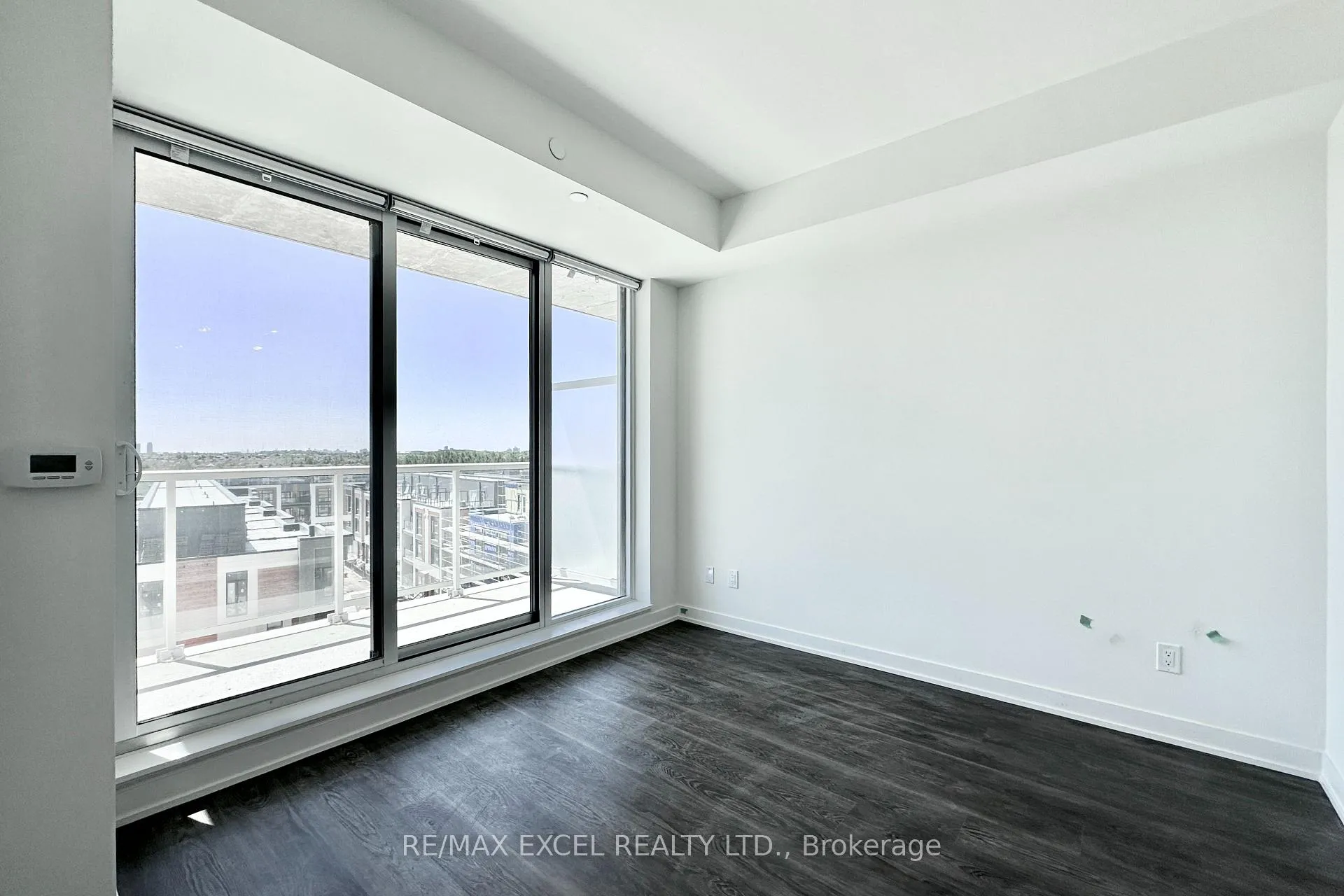 Photo 8 of Unit 632, 2 David Eyer Road, Richmond Hill, Rural Richmond Hill — HOMEH