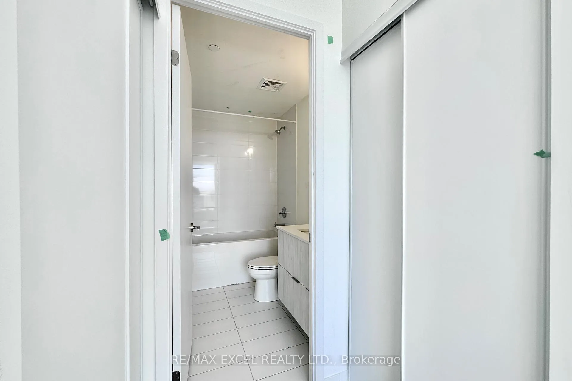 Photo 18 of Unit 632, 2 David Eyer Road, Richmond Hill, Rural Richmond Hill — HOMEH