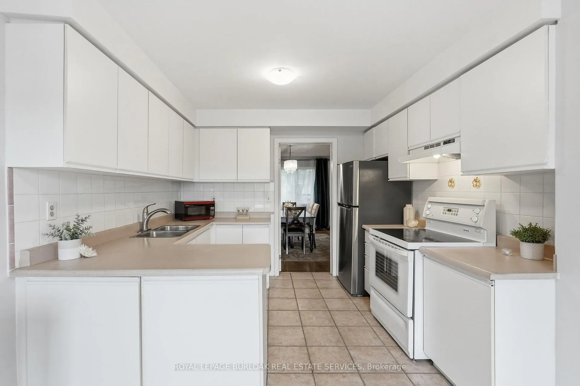 Photo 19 of Unit 202, 2055 Walkers Line, Burlington, Rose — HOMEH
