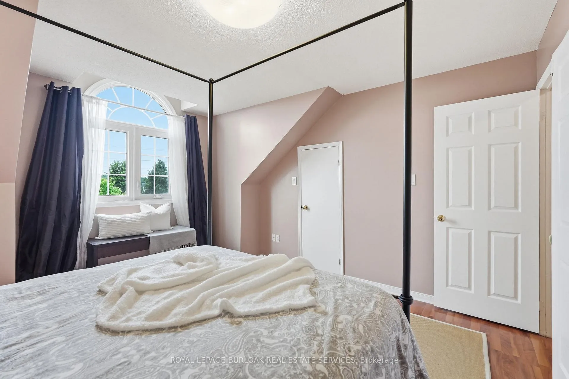 Photo 28 of Unit 202, 2055 Walkers Line, Burlington, Rose — HOMEH