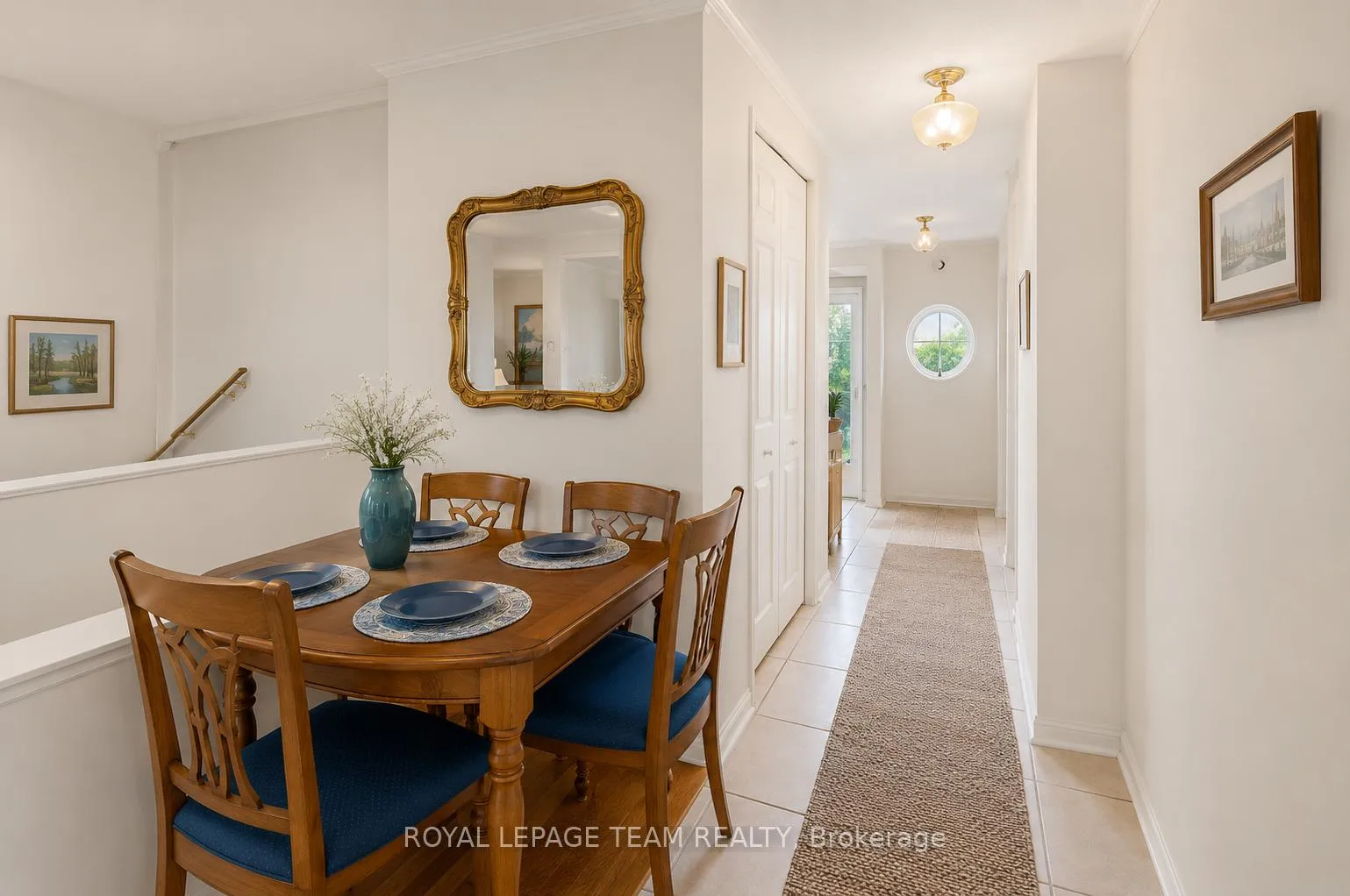 Photo 9 of Unit 20, 1108 Gablefield Private, Ottawa, Beaconwood — HOMEH