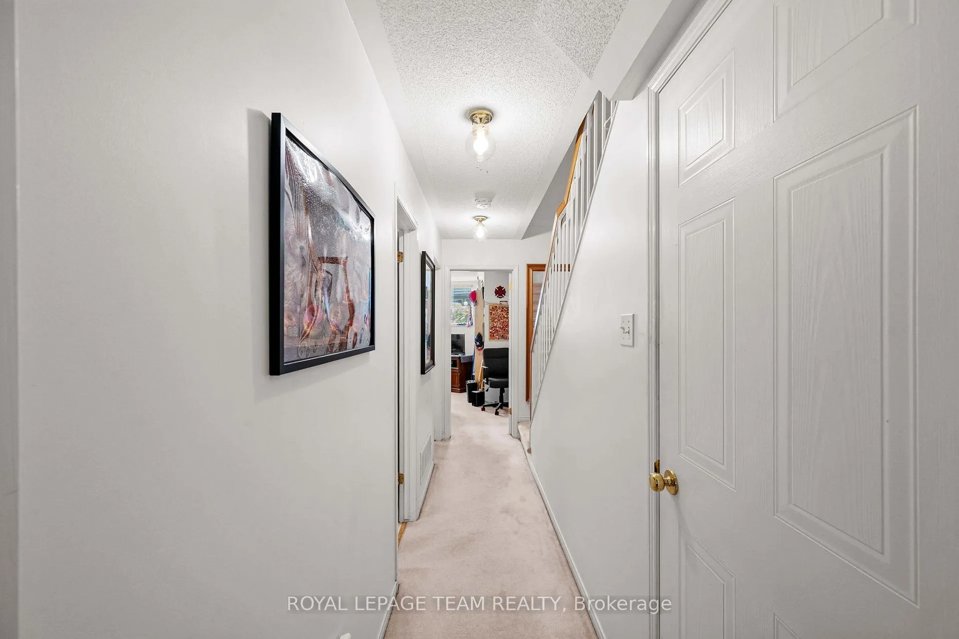 Photo 17 of Unit 20, 1108 Gablefield Private, Ottawa, Beaconwood — HOMEH