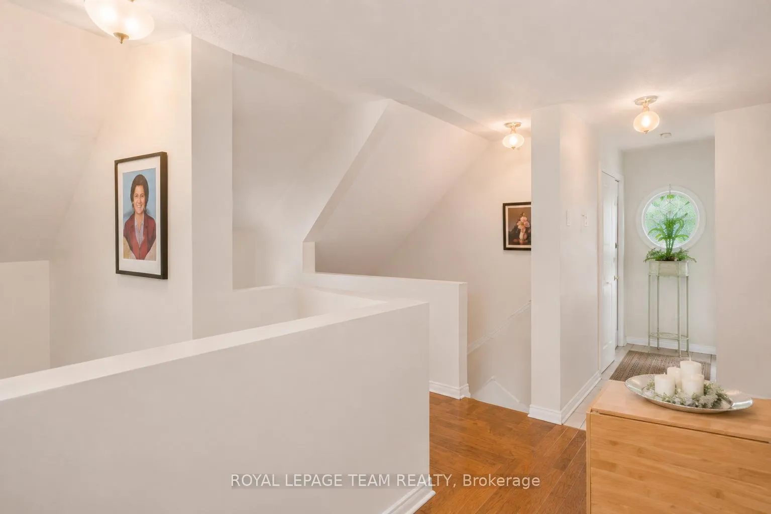 Photo 24 of Unit 20, 1108 Gablefield Private, Ottawa, Beaconwood — HOMEH