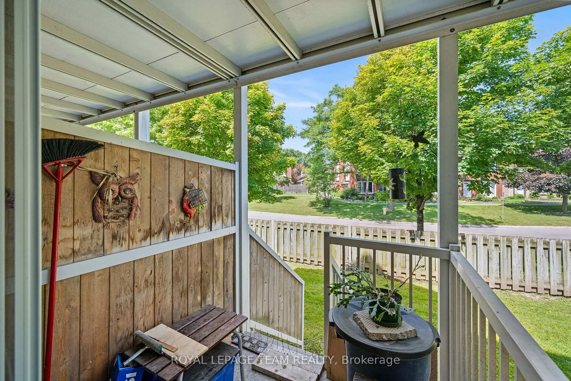 Photo 26 of Unit 20, 1108 Gablefield Private, Ottawa, Beaconwood — HOMEH