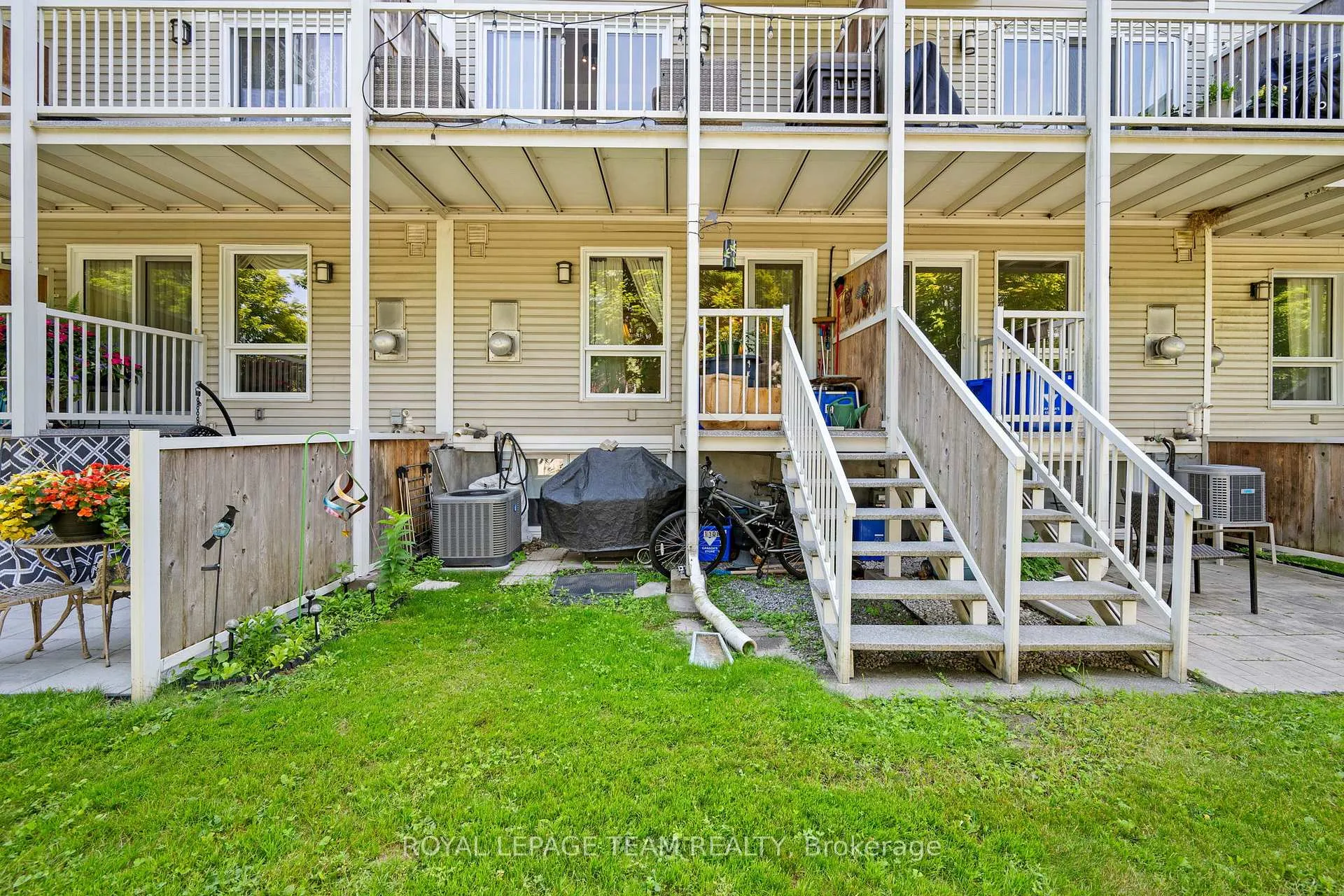 Photo 28 of Unit 20, 1108 Gablefield Private, Ottawa, Beaconwood — HOMEH