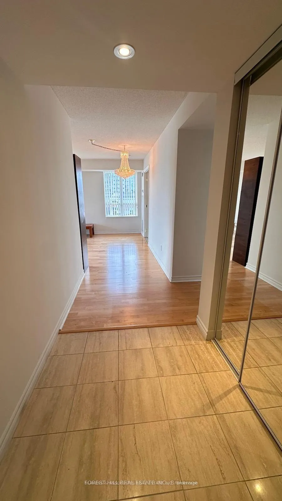 Photo 2 of Unit 512, 130 Pond Drive, Markham, Commerce Valley — HOMEH