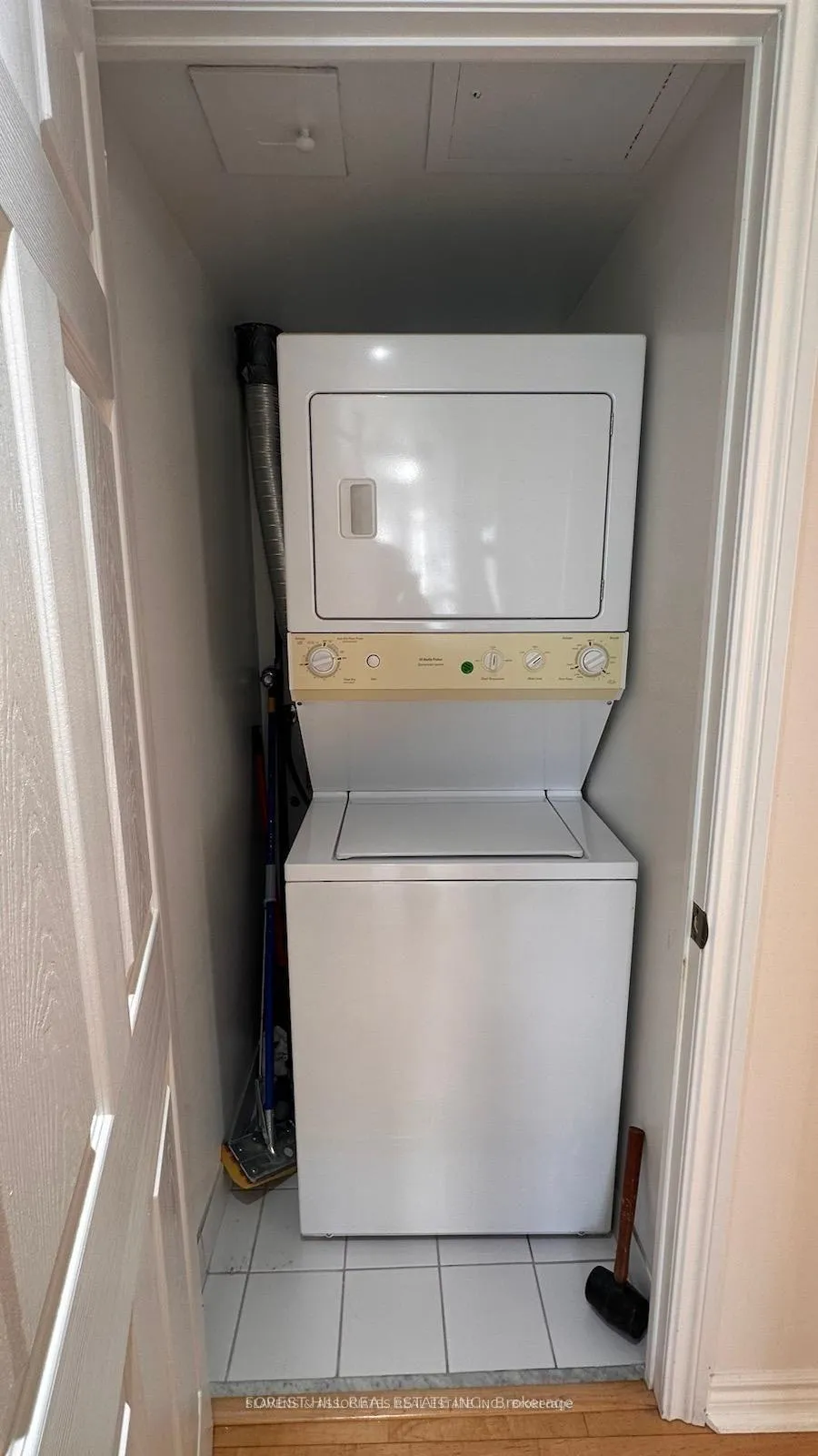 Photo 14 of Unit 512, 130 Pond Drive, Markham, Commerce Valley — HOMEH