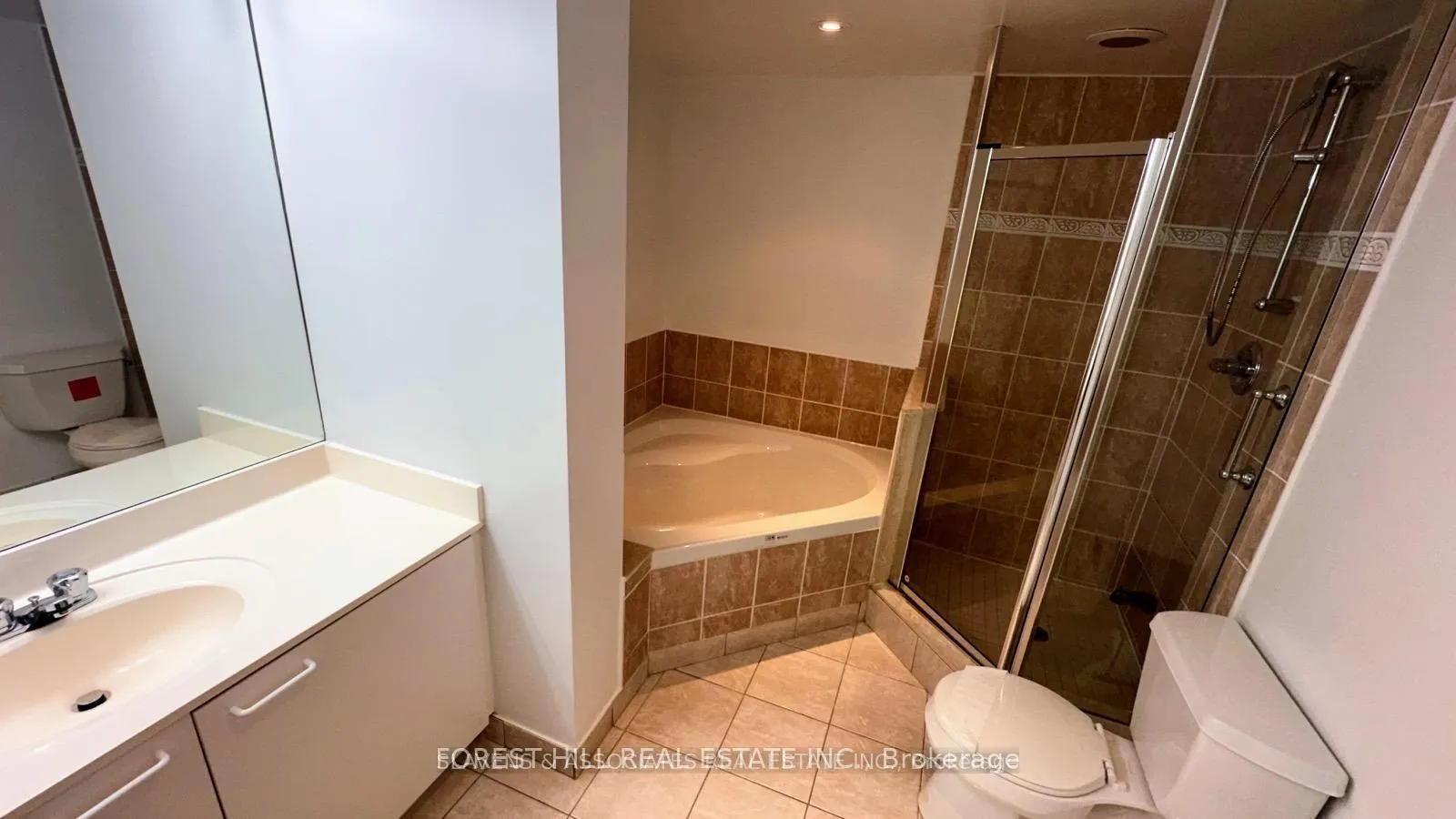 Photo 17 of Unit 512, 130 Pond Drive, Markham, Commerce Valley — HOMEH