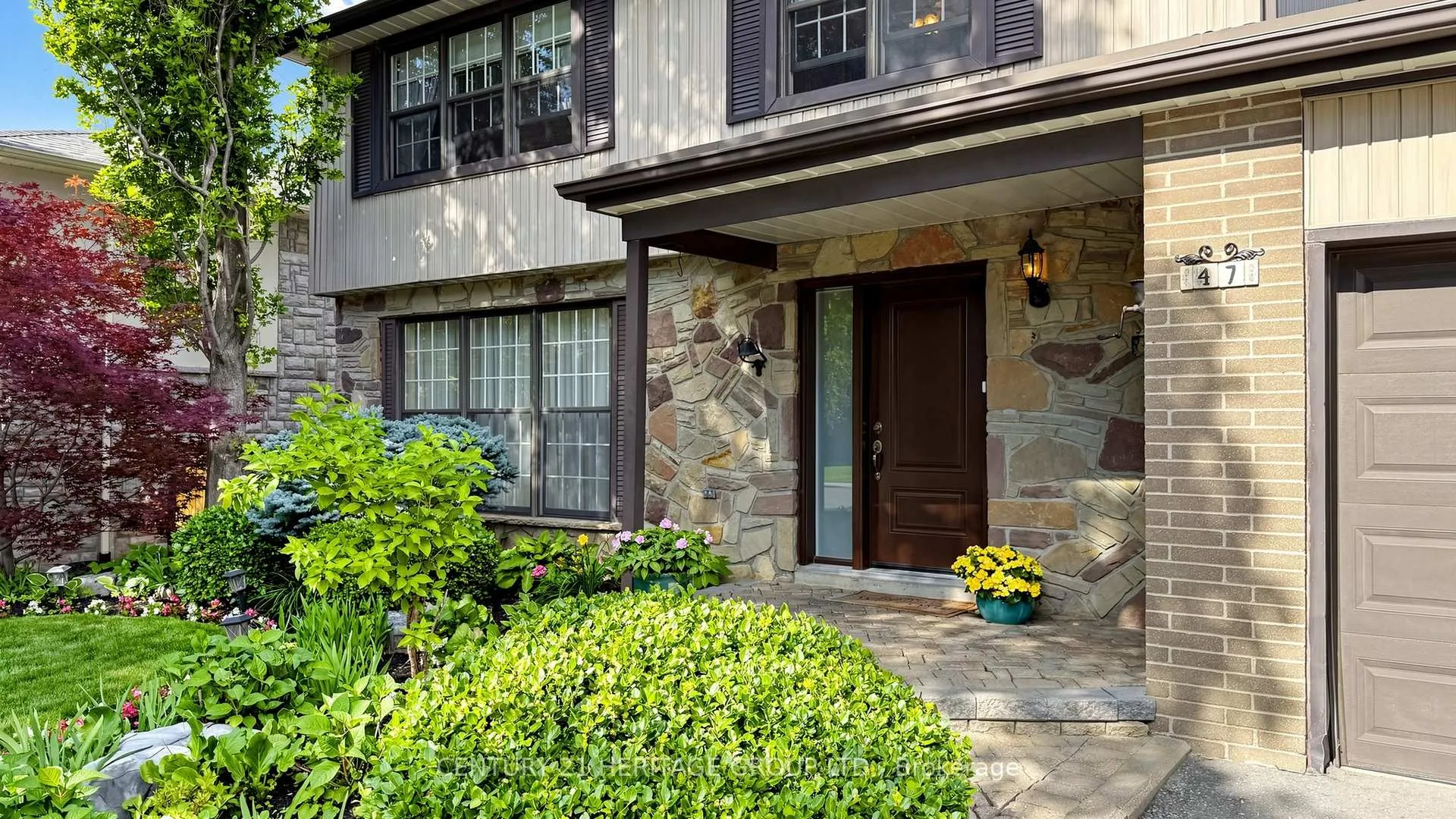 Photo 4 of 47 Henderson Avenue, Markham, Grandview — HOMEH