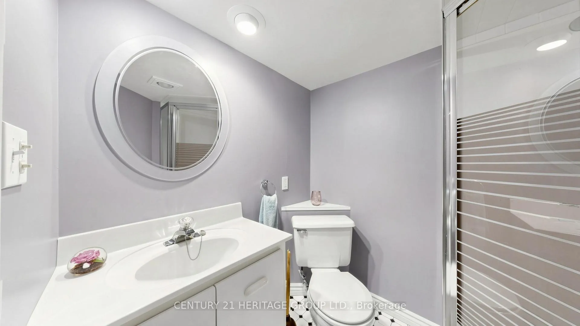 Photo 35 of 47 Henderson Avenue, Markham, Grandview — HOMEH