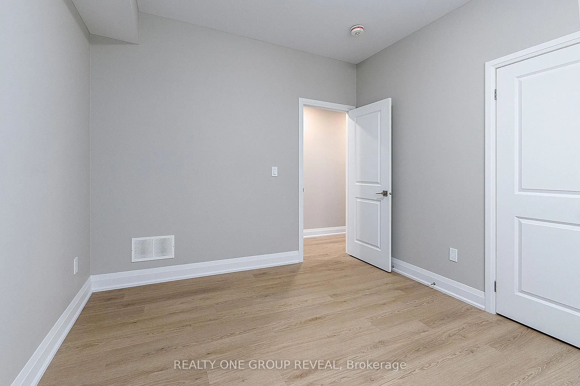 Photo 6 of Unit Unit 1, 223 Grenfell Street, Oshawa, Vanier — HOMEH