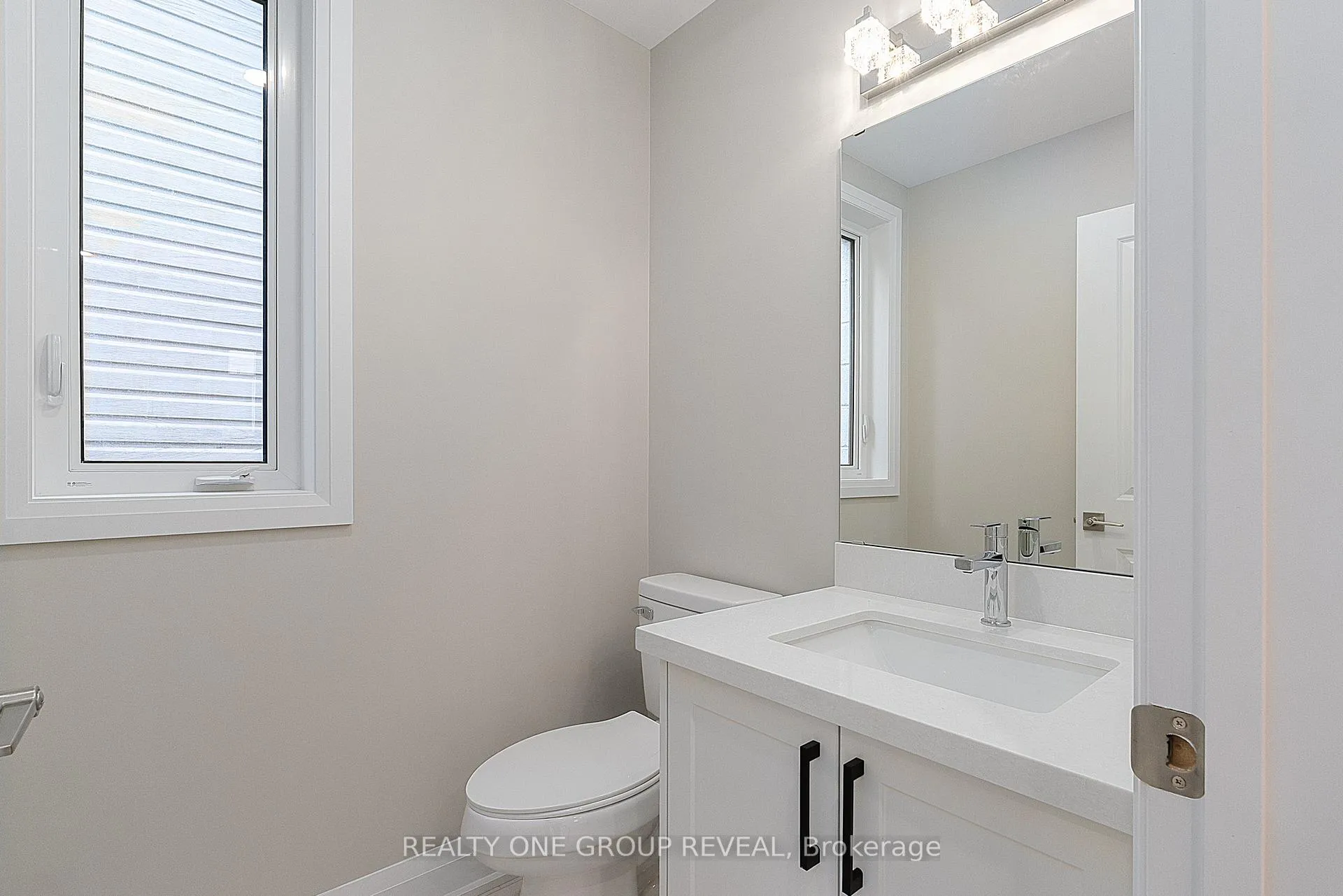 Photo 11 of Unit Unit 1, 223 Grenfell Street, Oshawa, Vanier — HOMEH