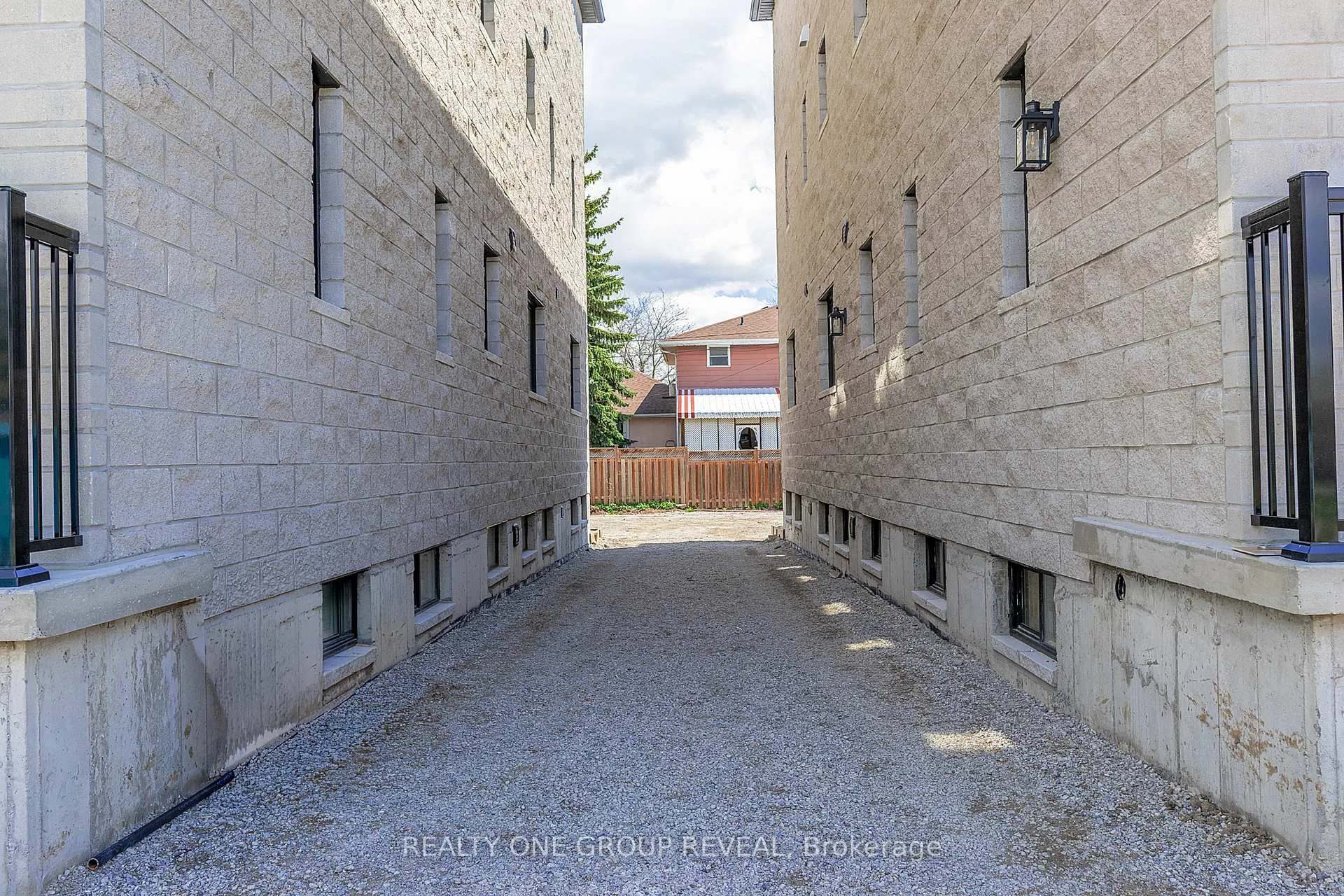 Photo 14 of Unit Unit 1, 223 Grenfell Street, Oshawa, Vanier — HOMEH
