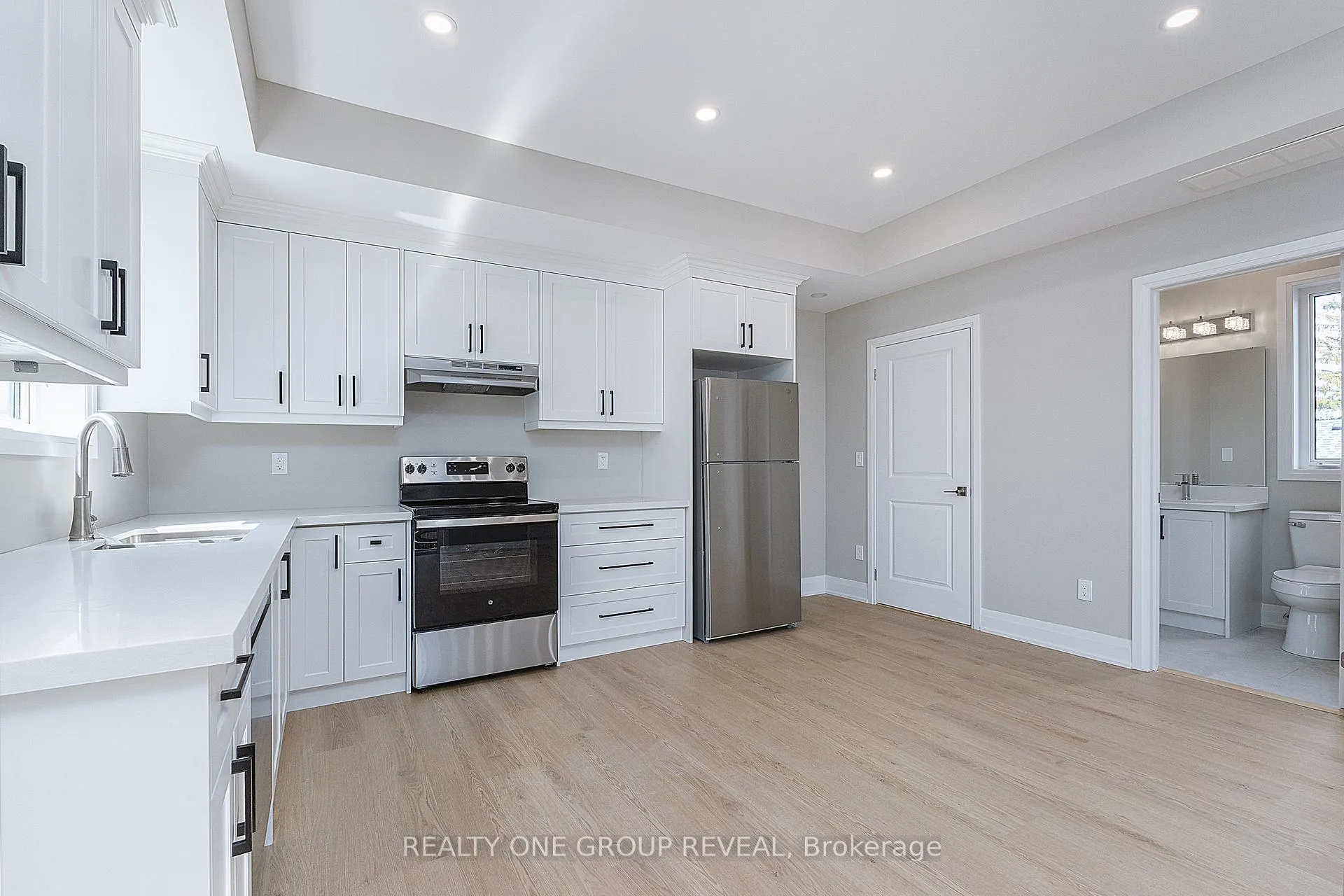 Photo 4 of Unit Unit 2, 223 Grenfell Street, Oshawa, Vanier — HOMEH