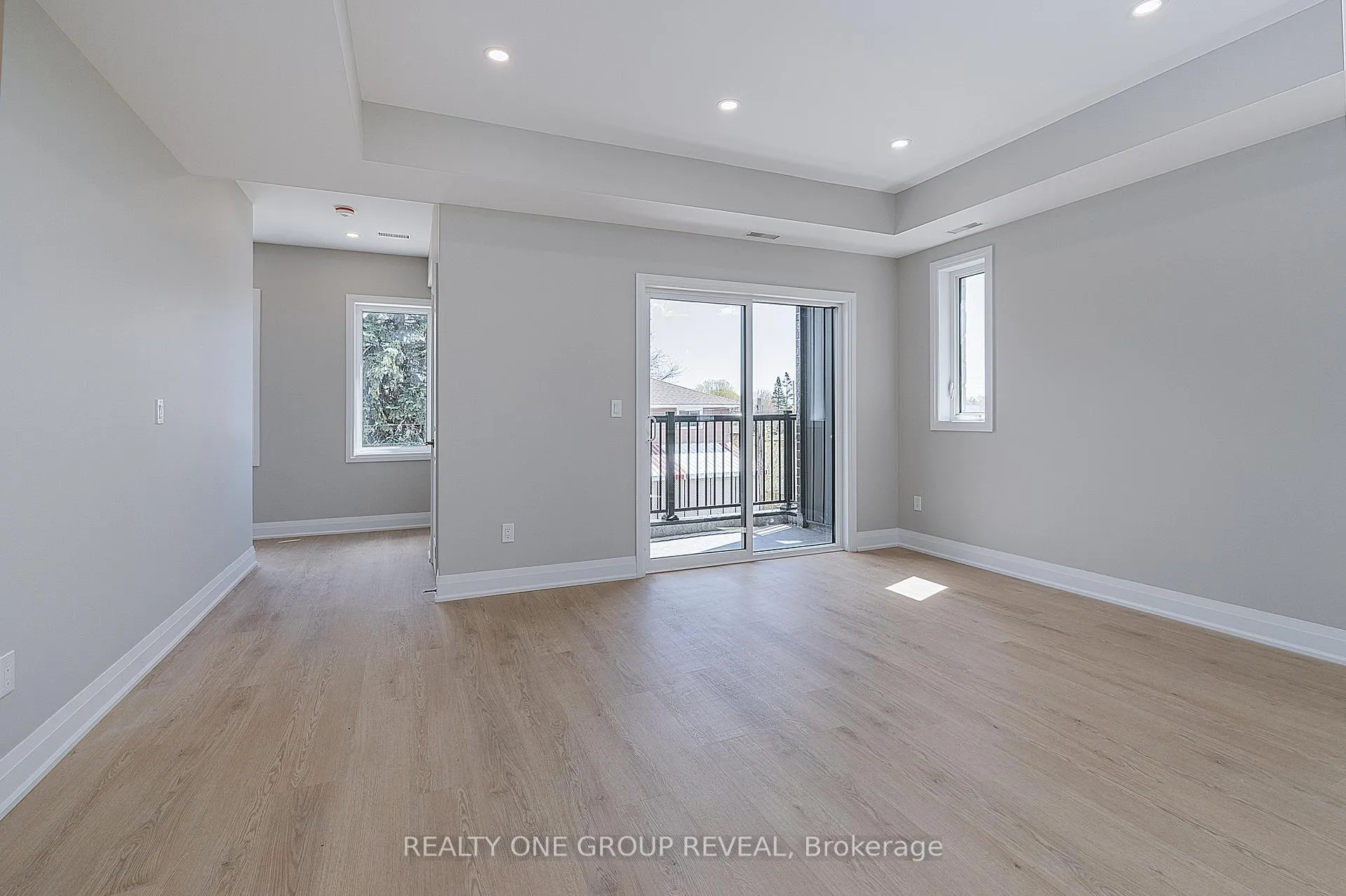 Photo 6 of Unit Unit 2, 223 Grenfell Street, Oshawa, Vanier — HOMEH