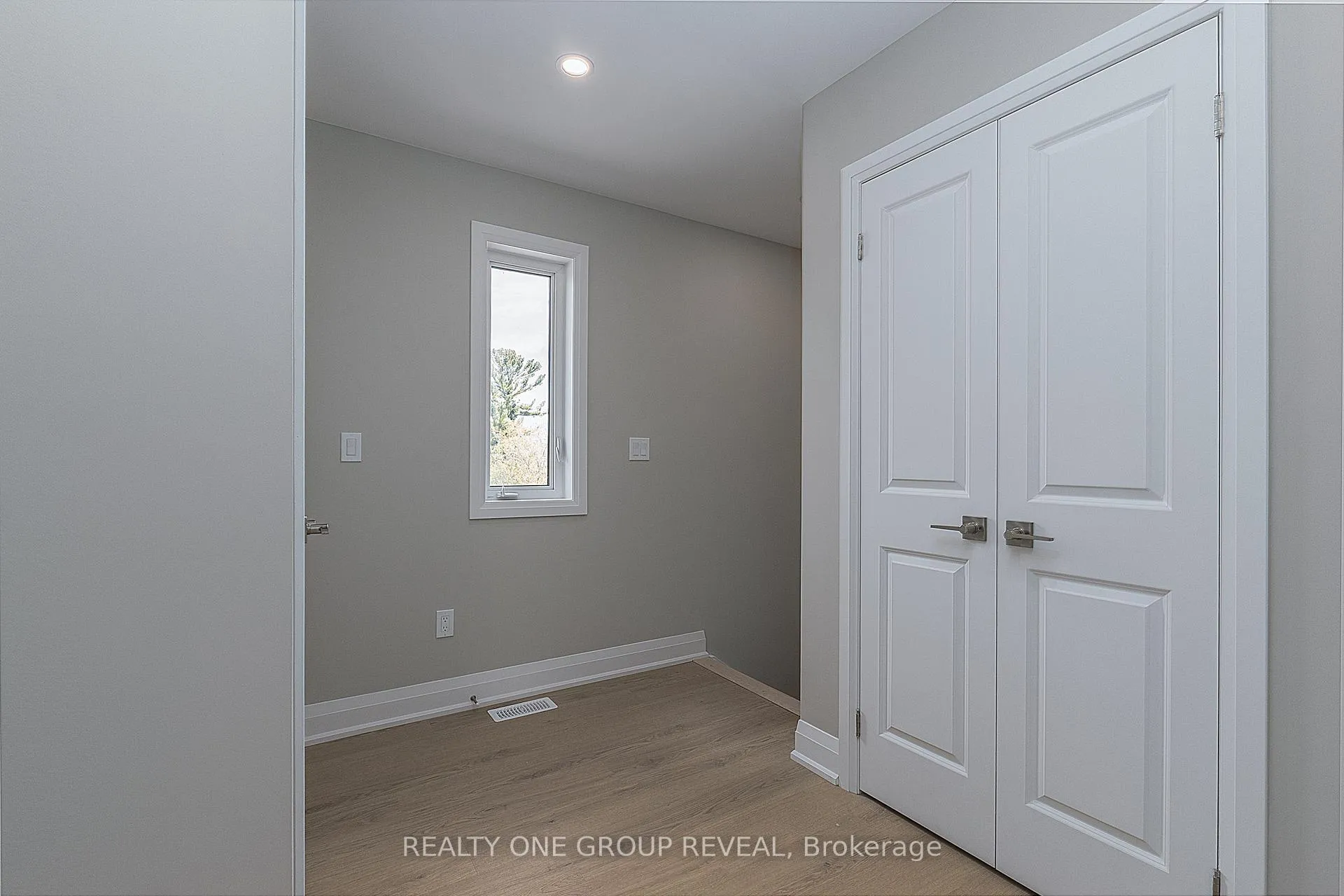Photo 10 of Unit Unit 2, 223 Grenfell Street, Oshawa, Vanier — HOMEH