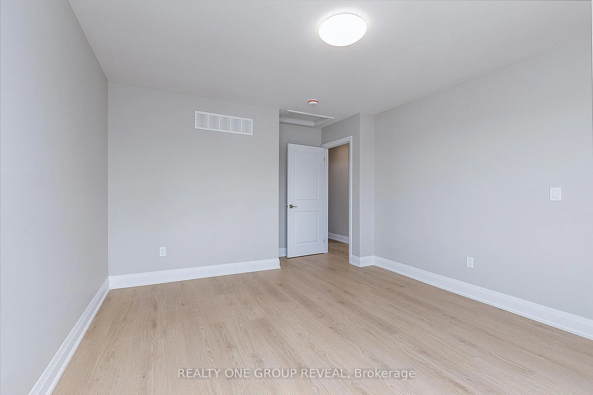 Photo 15 of Unit Unit 2, 223 Grenfell Street, Oshawa, Vanier — HOMEH