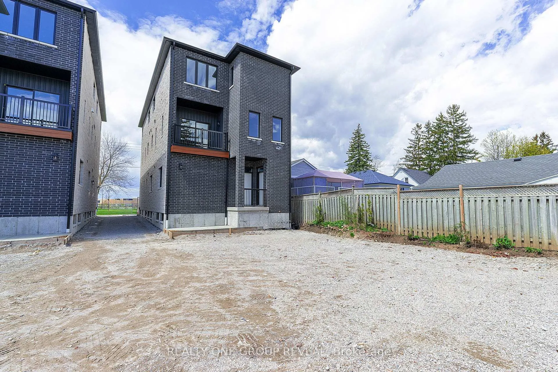Photo 18 of Unit Unit 2, 223 Grenfell Street, Oshawa, Vanier — HOMEH