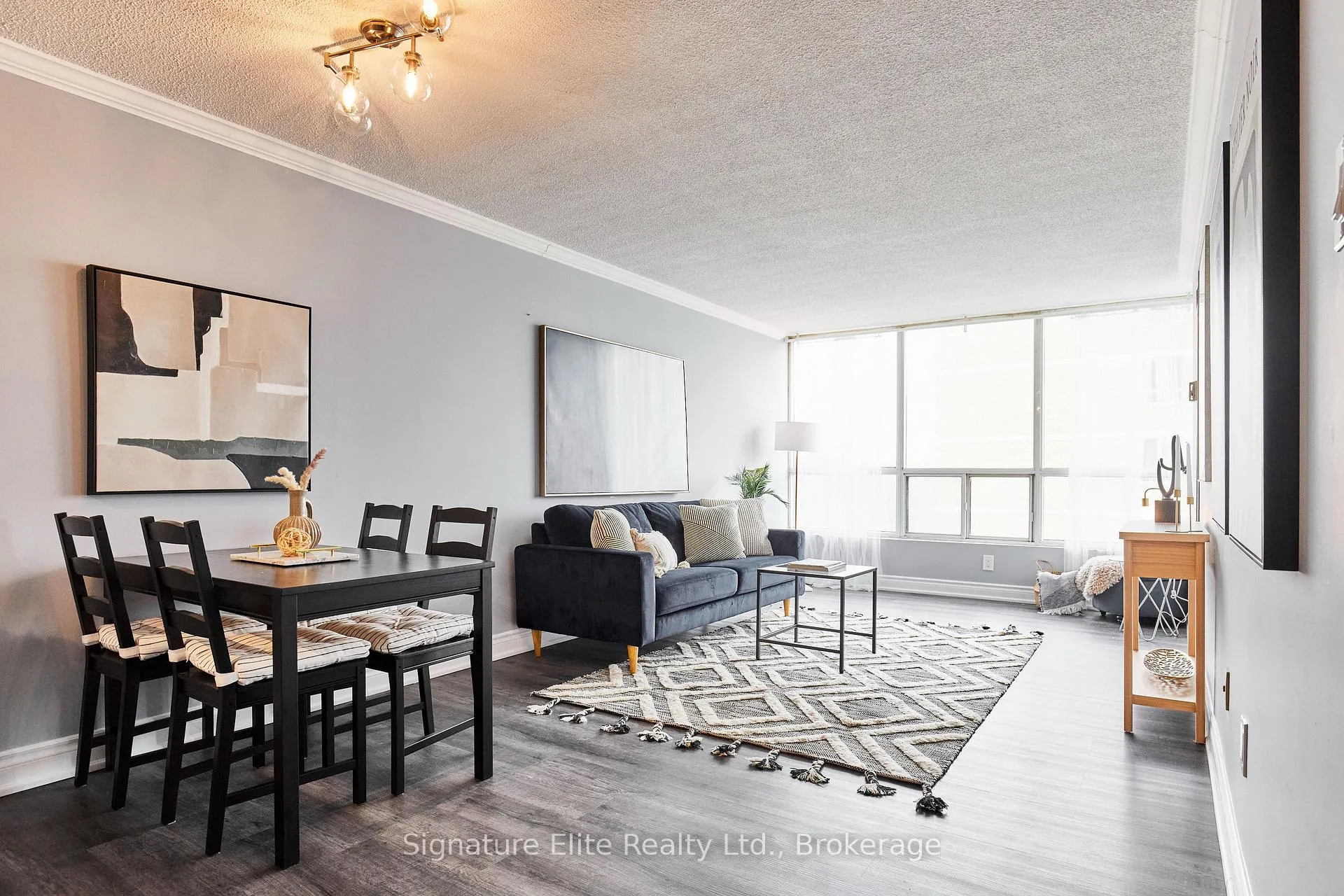 Photo of Unit 1617, 3050 Ellesmere Road