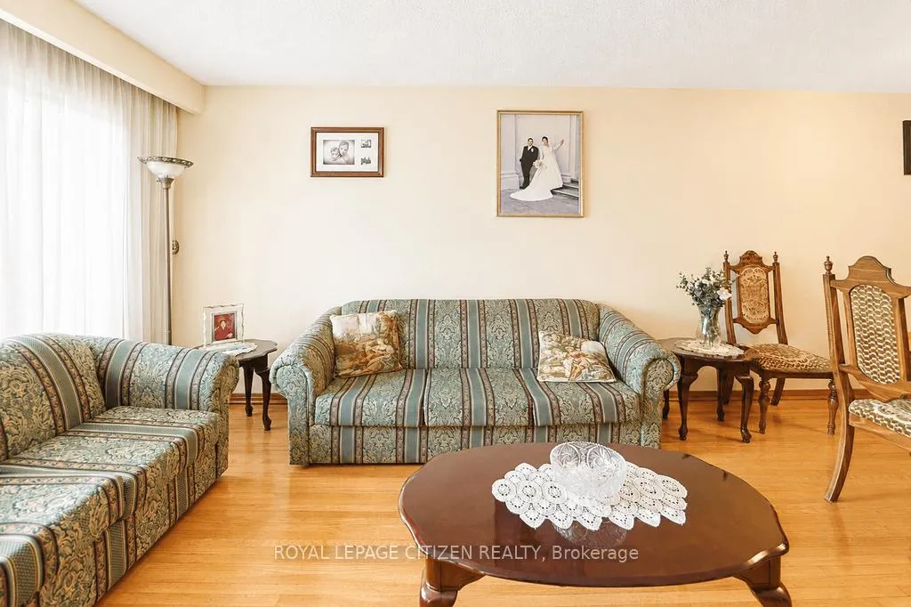 Photo 14 of 55 Kittiwake Avenue, Etobicoke, West Humber-Clairville — HOMEH