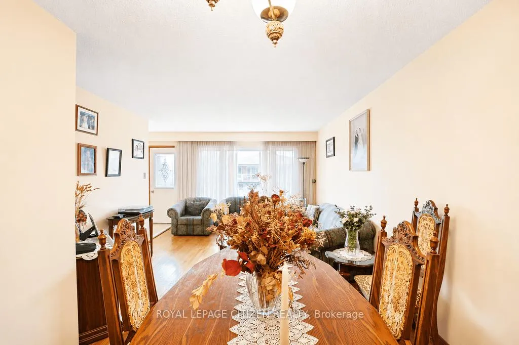 Photo 20 of 55 Kittiwake Avenue, Etobicoke, West Humber-Clairville — HOMEH
