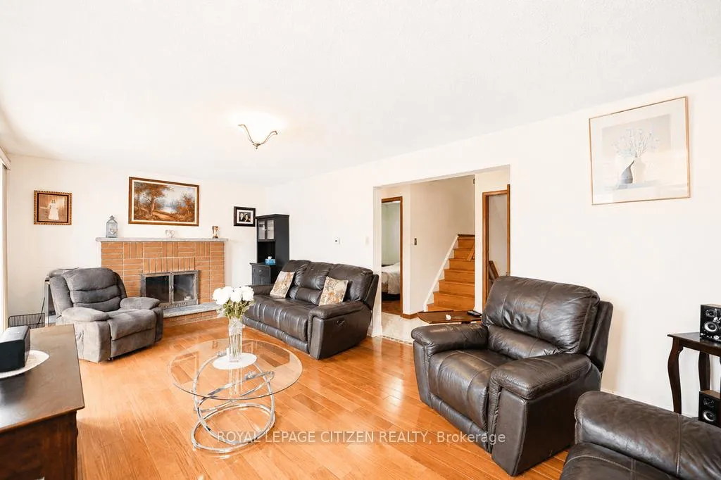 Photo 30 of 55 Kittiwake Avenue, Etobicoke, West Humber-Clairville — HOMEH