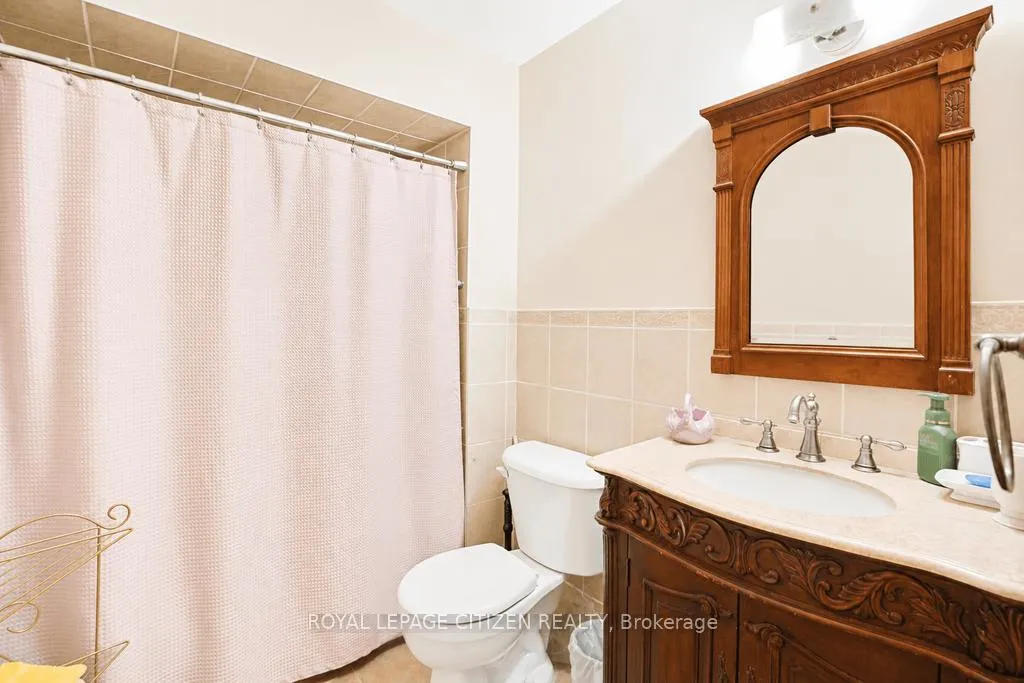 Photo 34 of 55 Kittiwake Avenue, Etobicoke, West Humber-Clairville — HOMEH