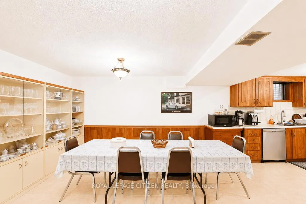 Photo 42 of 55 Kittiwake Avenue, Etobicoke, West Humber-Clairville — HOMEH