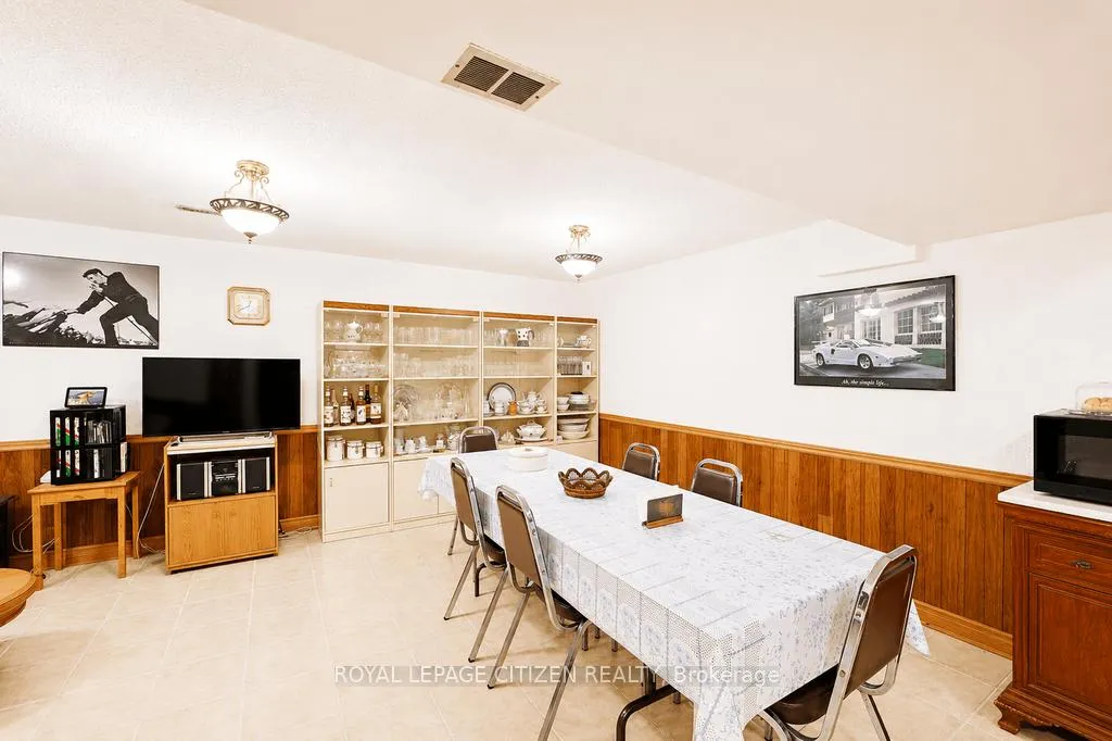 Photo 43 of 55 Kittiwake Avenue, Etobicoke, West Humber-Clairville — HOMEH