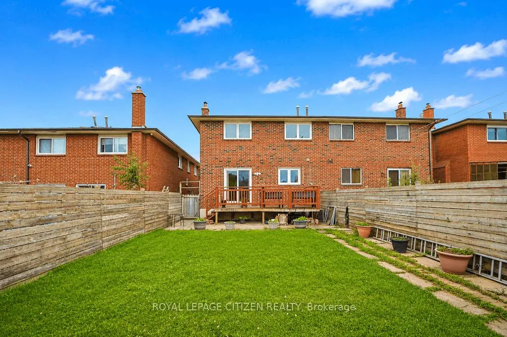 Photo 45 of 55 Kittiwake Avenue, Etobicoke, West Humber-Clairville — HOMEH