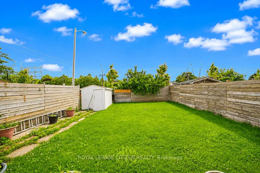 Photo 46 of 55 Kittiwake Avenue, Etobicoke, West Humber-Clairville — HOMEH