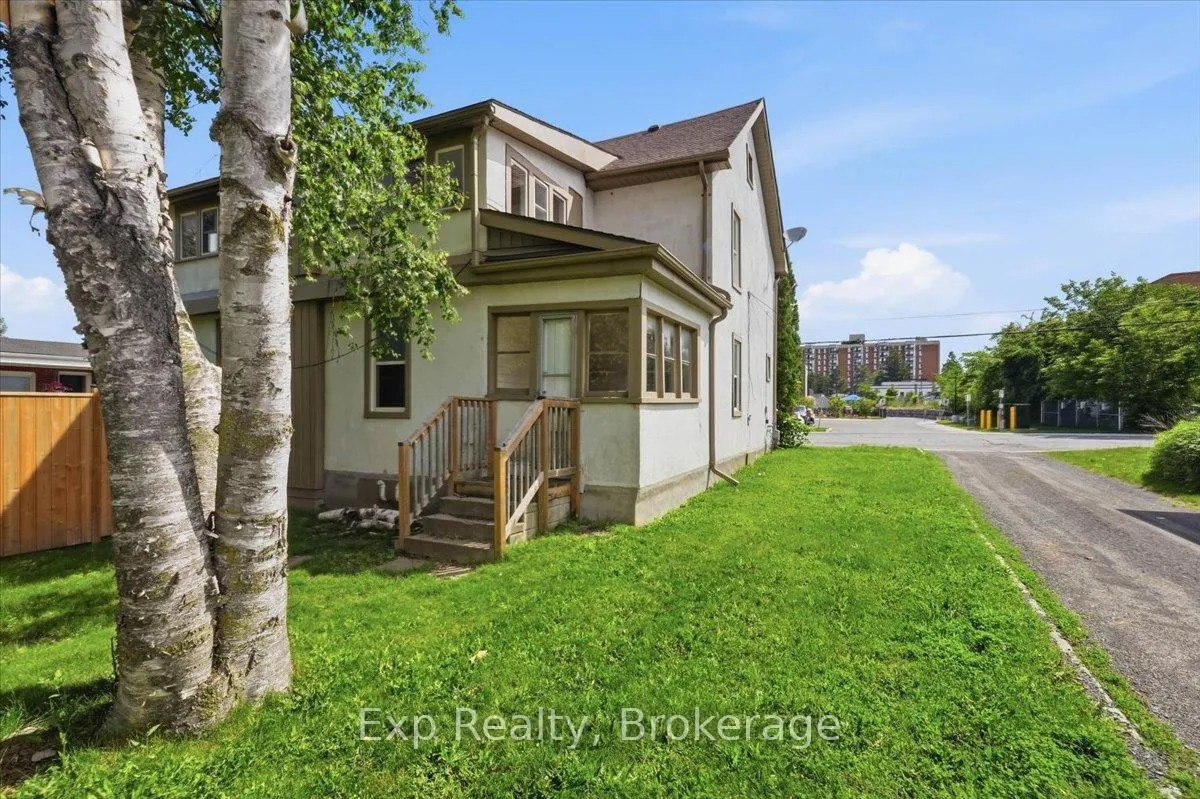 Photo 43 of 130-132 Macdonald Avenue, Belleville, Belleville Ward — HOMEH