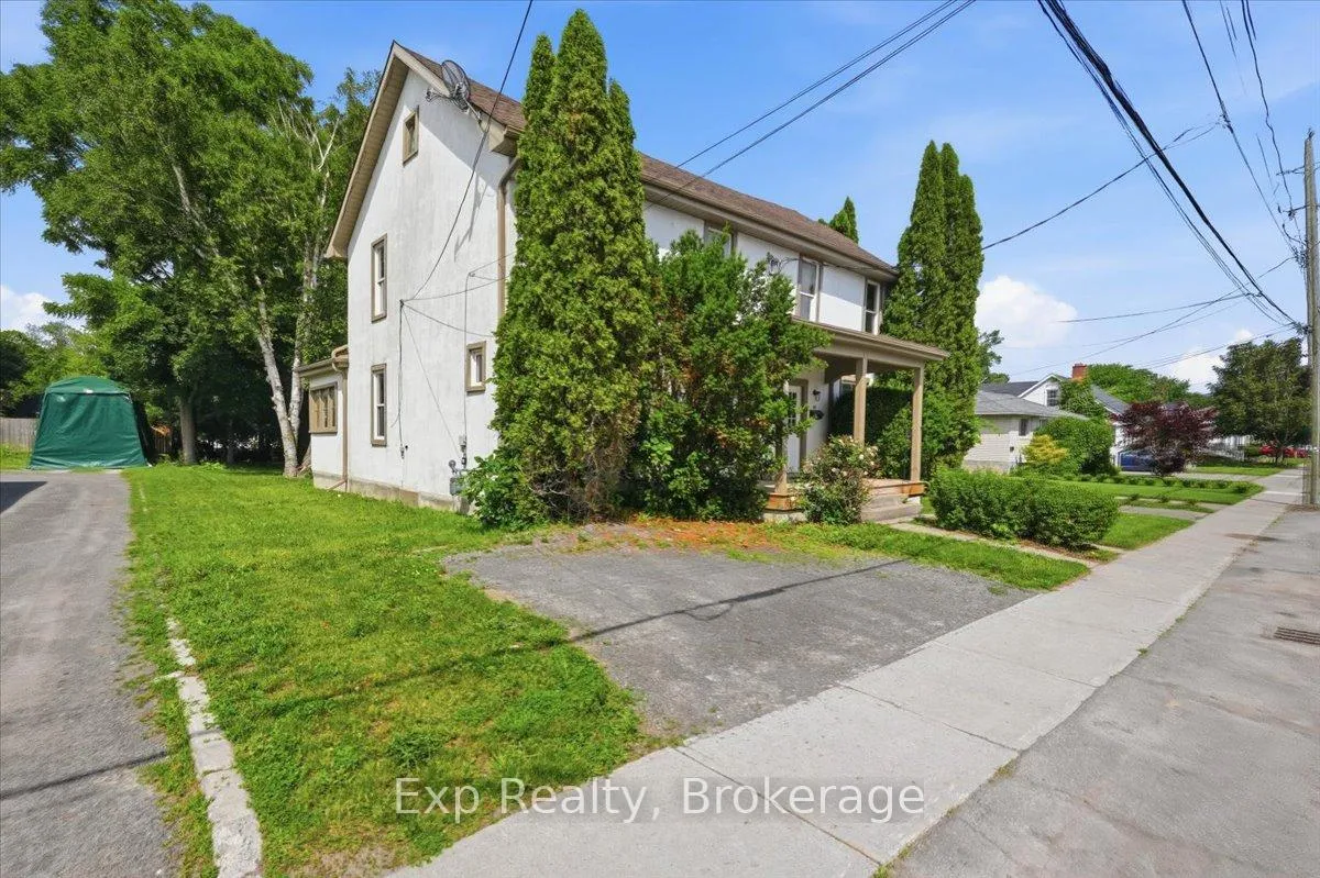 Photo 44 of 130-132 Macdonald Avenue, Belleville, Belleville Ward — HOMEH