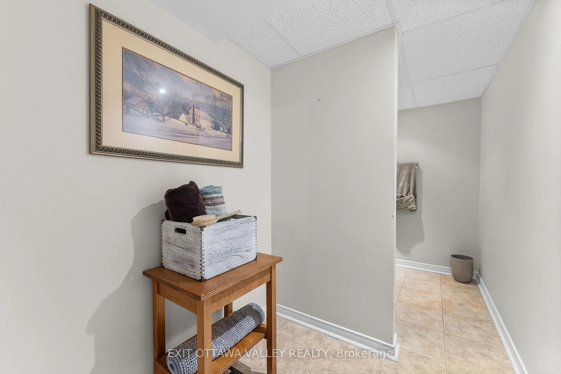 Photo 23 of 19 Vera Crescent, Whitewater Region, Beachburg — HOMEH