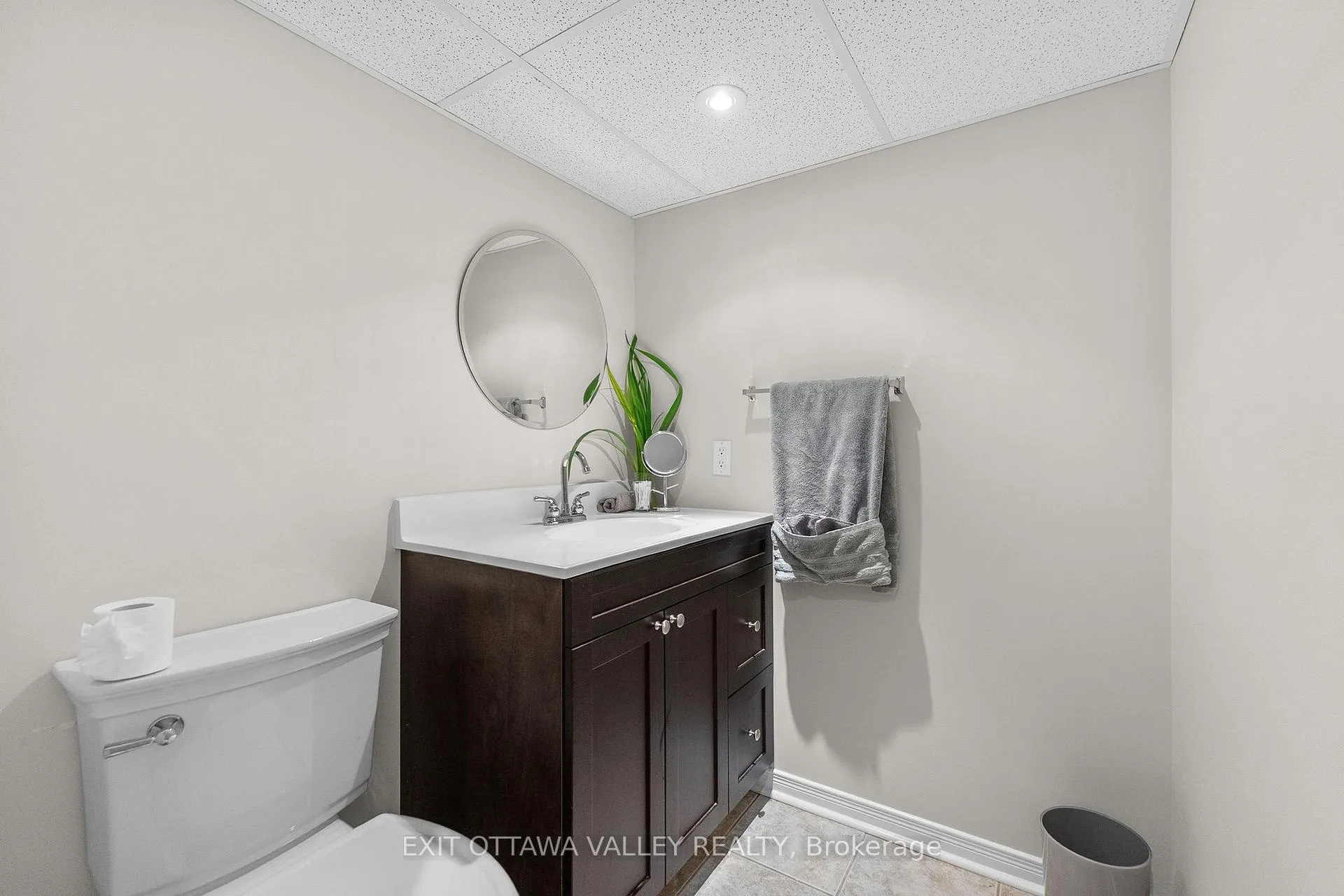 Photo 24 of 19 Vera Crescent, Whitewater Region, Beachburg — HOMEH