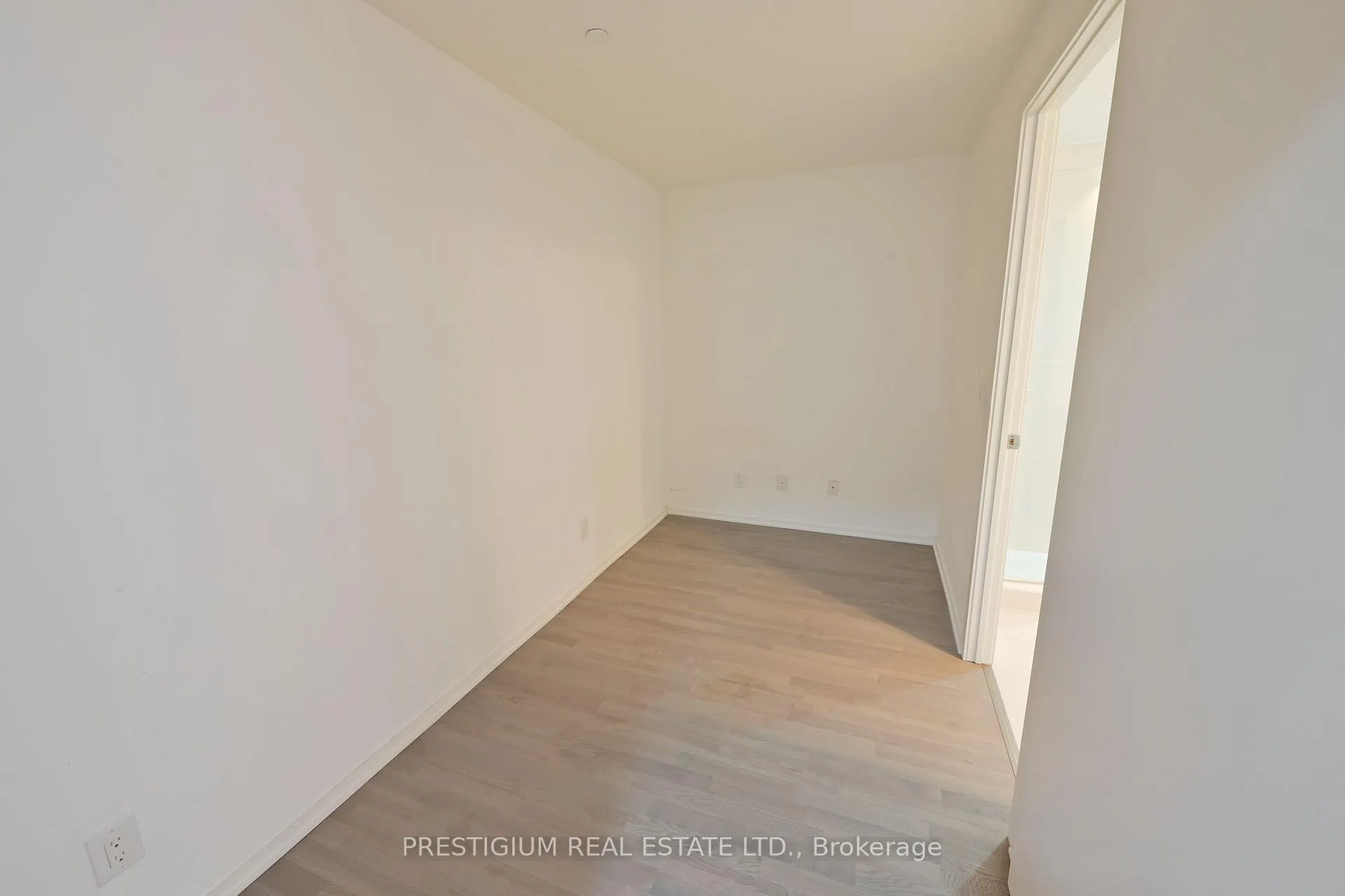 Photo 12 of Unit 2609, 1 Bloor Street E, Toronto, Church-Yonge Corridor — HOMEH