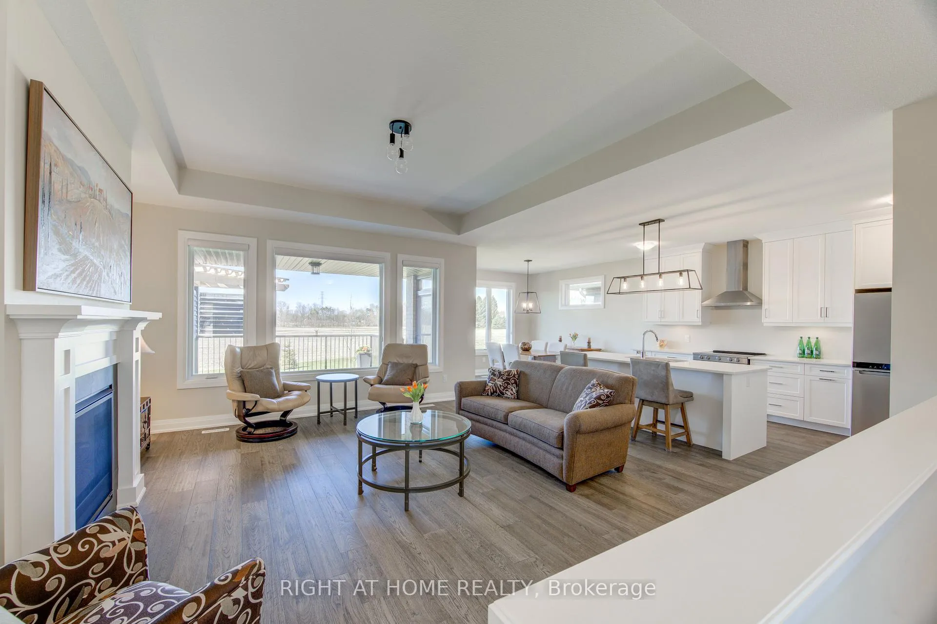 Photo 7 of 2043 Lockwood Crescent, Strathroy-Caradoc, Mount Brydges — HOMEH