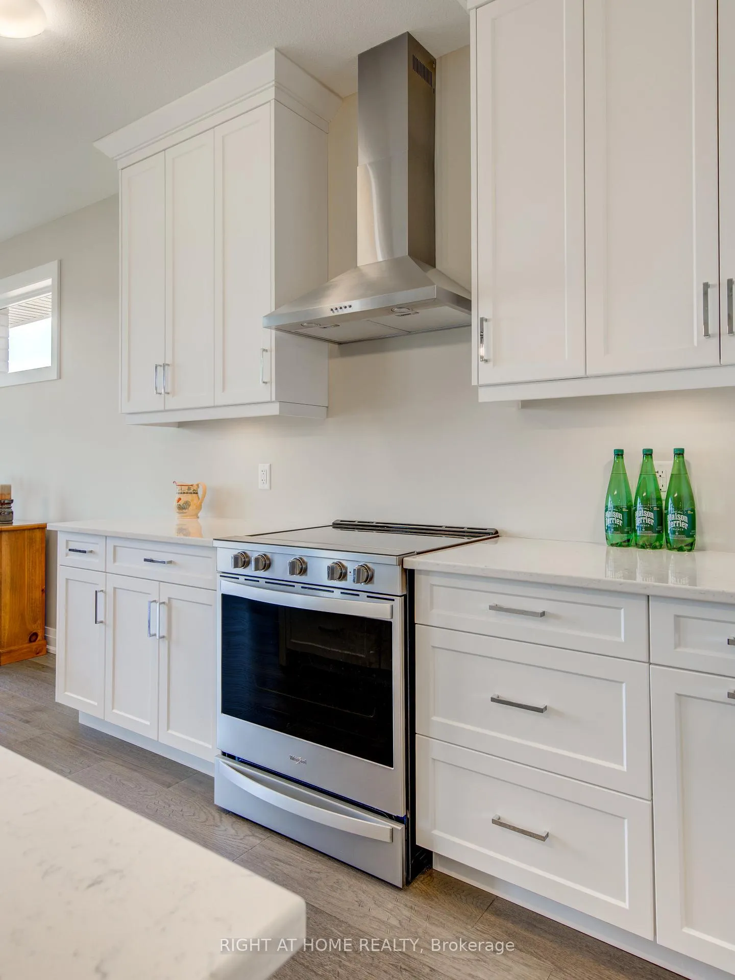 Photo 17 of 2043 Lockwood Crescent, Strathroy-Caradoc, Mount Brydges — HOMEH