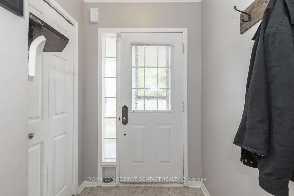 Photo 3 of 25 Truax Crescent, Essa, Angus — HOMEH