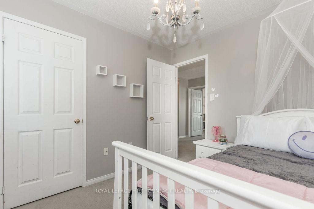 Photo 17 of 25 Truax Crescent, Essa, Angus — HOMEH