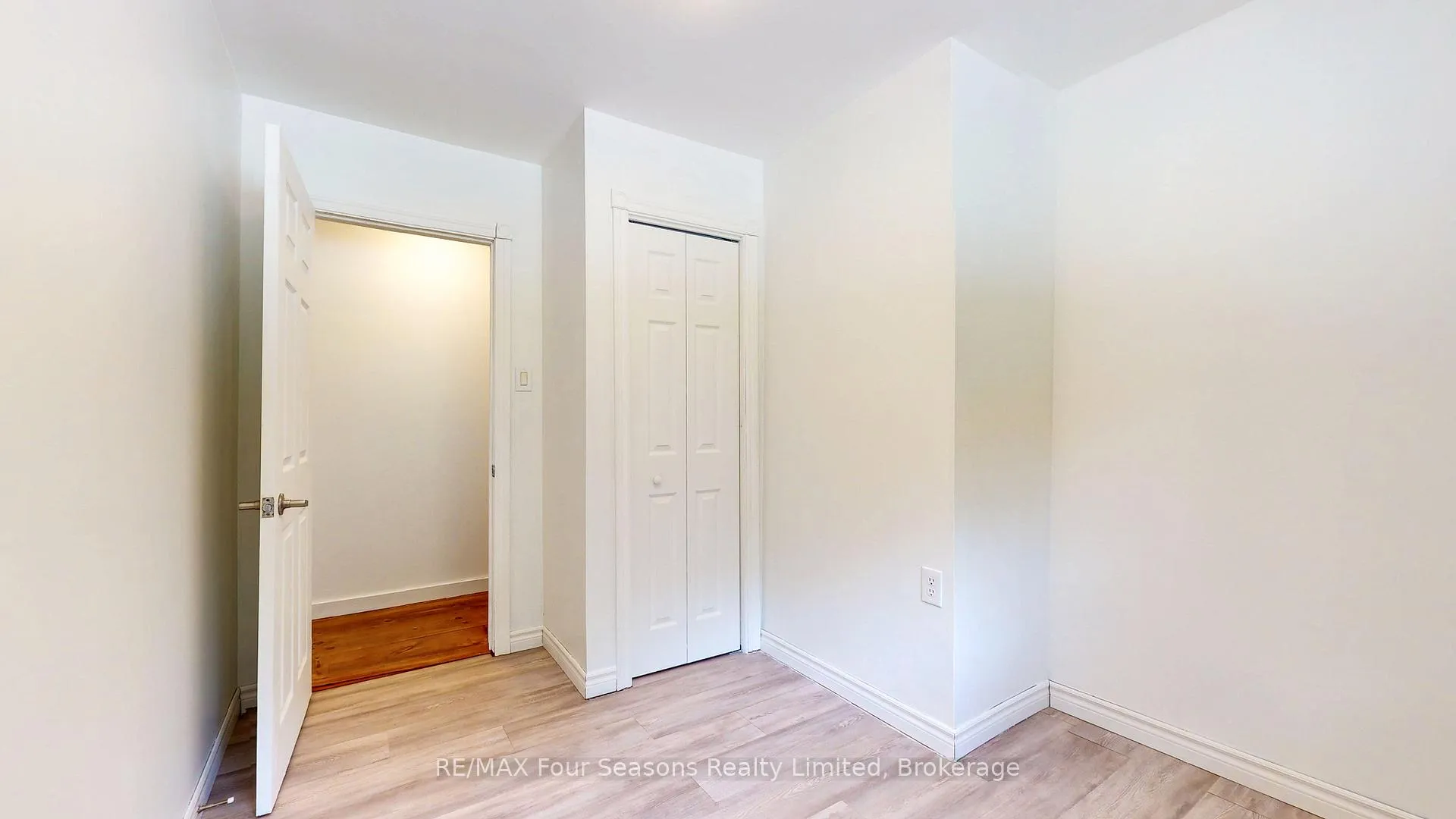 Photo 20 of 2133 Klondike Park Road, Wasaga Beach — HOMEH